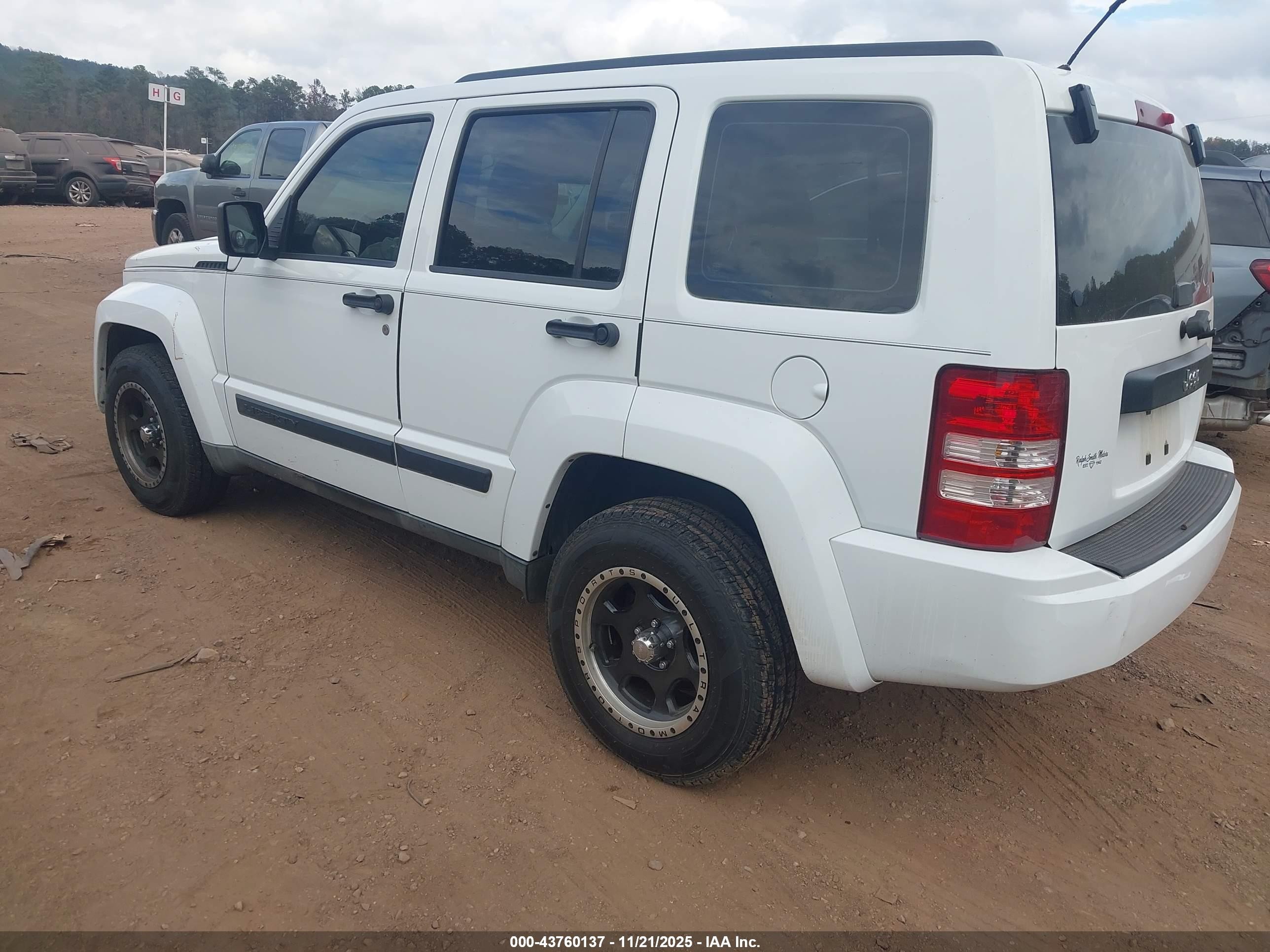 2012 Jeep Liberty Sport White vin: 1C4PJLAK7CW110493