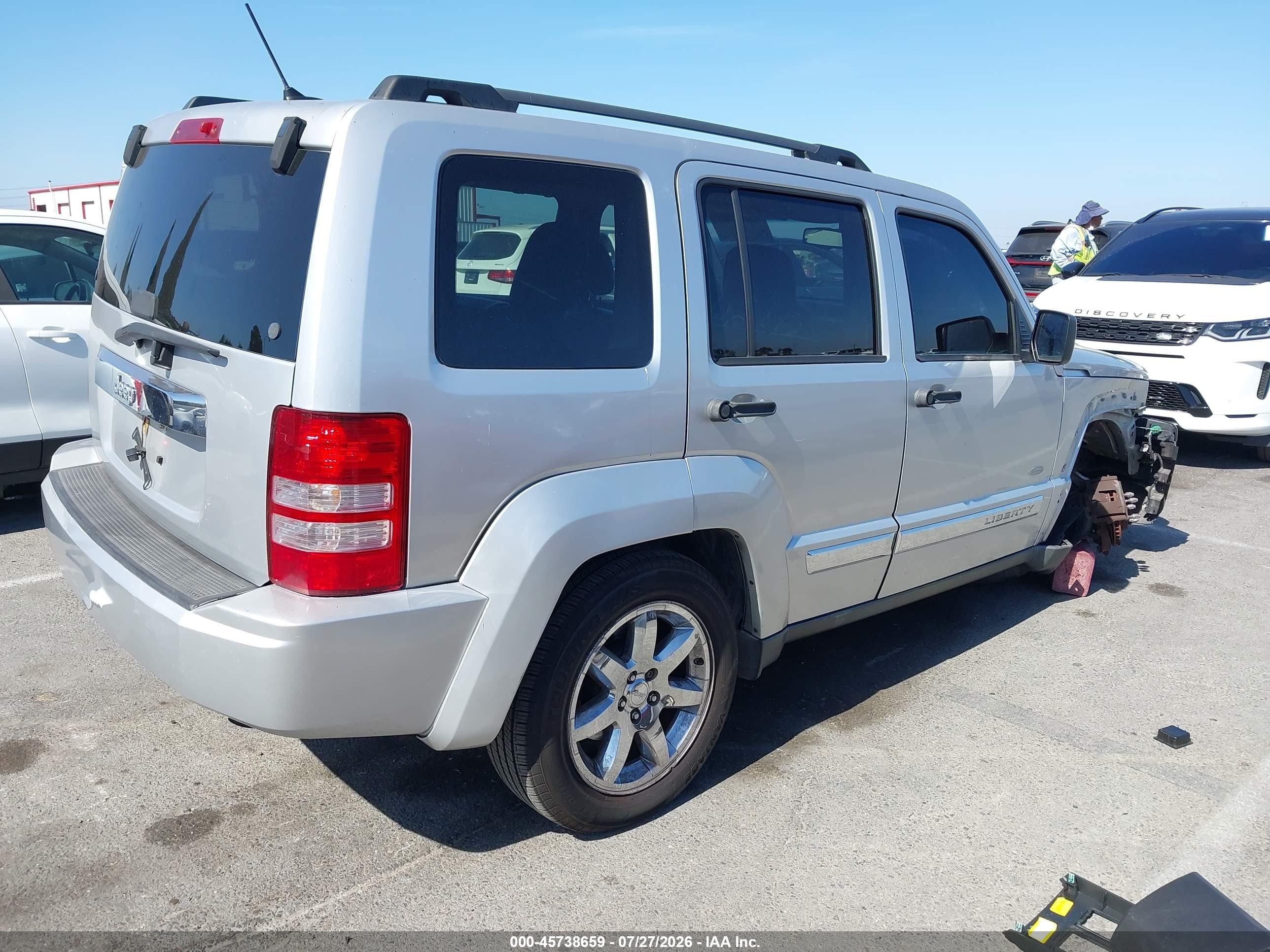 2012 Jeep Liberty Sport Silver vin: 1C4PJLAK7CW189034