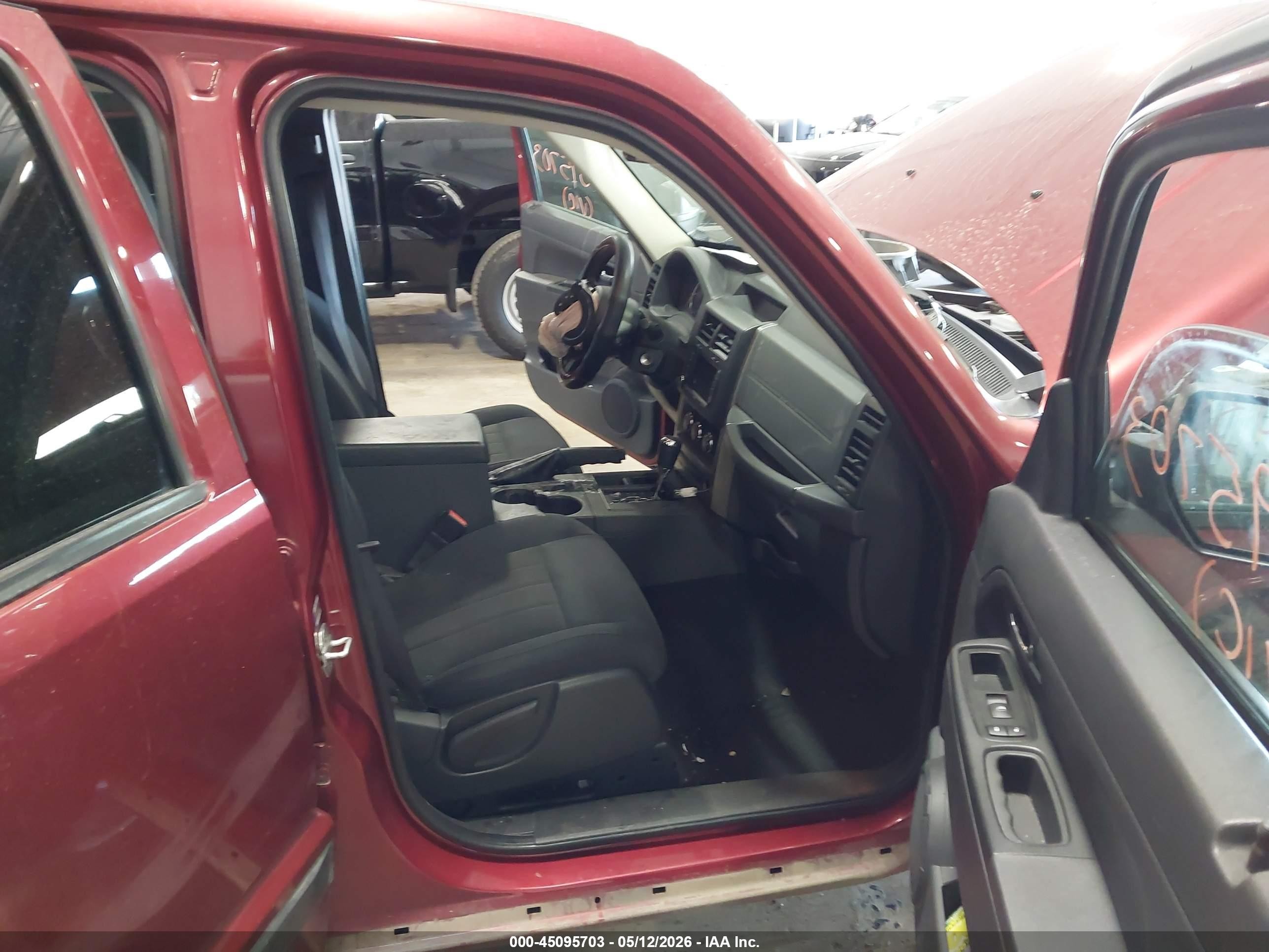 2012 Jeep Liberty Sport Красный vin: 1C4PJLAK8CW104041