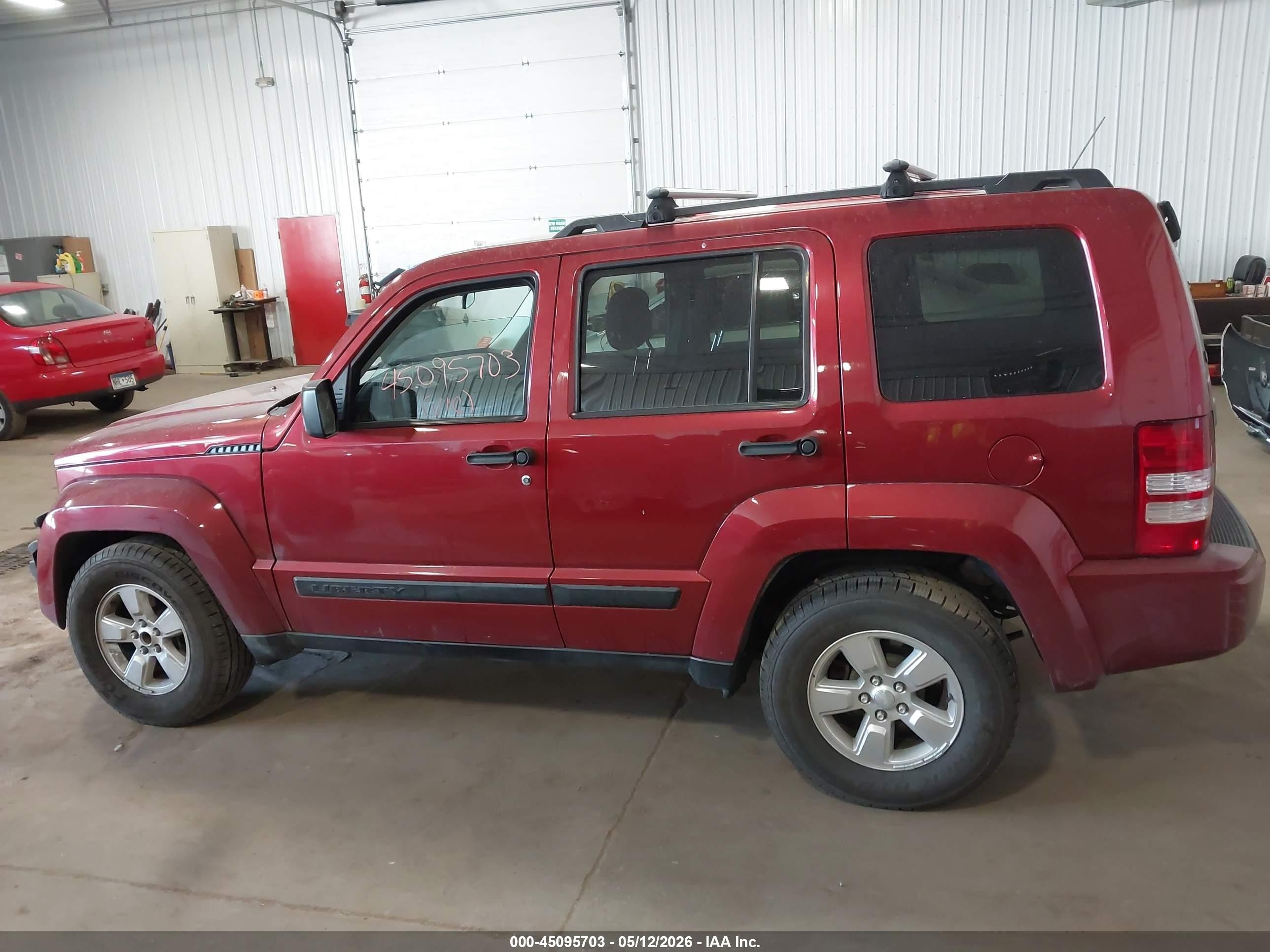 2012 Jeep Liberty Sport Красный vin: 1C4PJLAK8CW104041