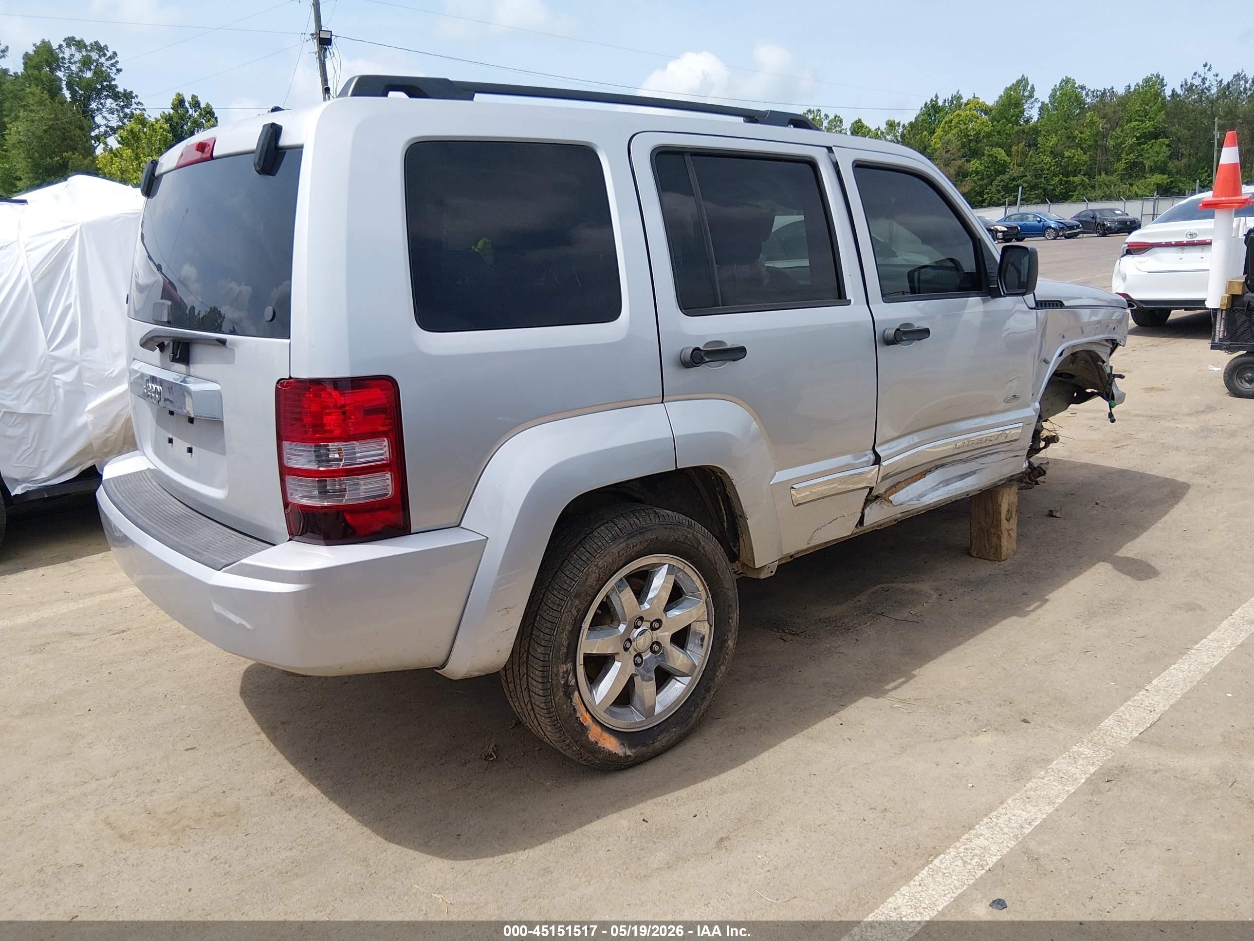 2012 Jeep Liberty Sport Серебряный vin: 1C4PJLAK8CW201806