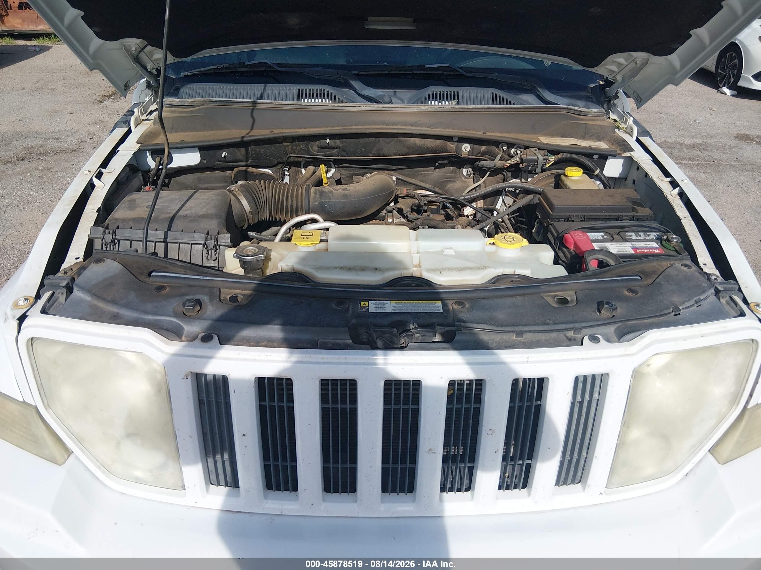 2012 Jeep Liberty Sport Белый vin: 1C4PJLAK9CW213611