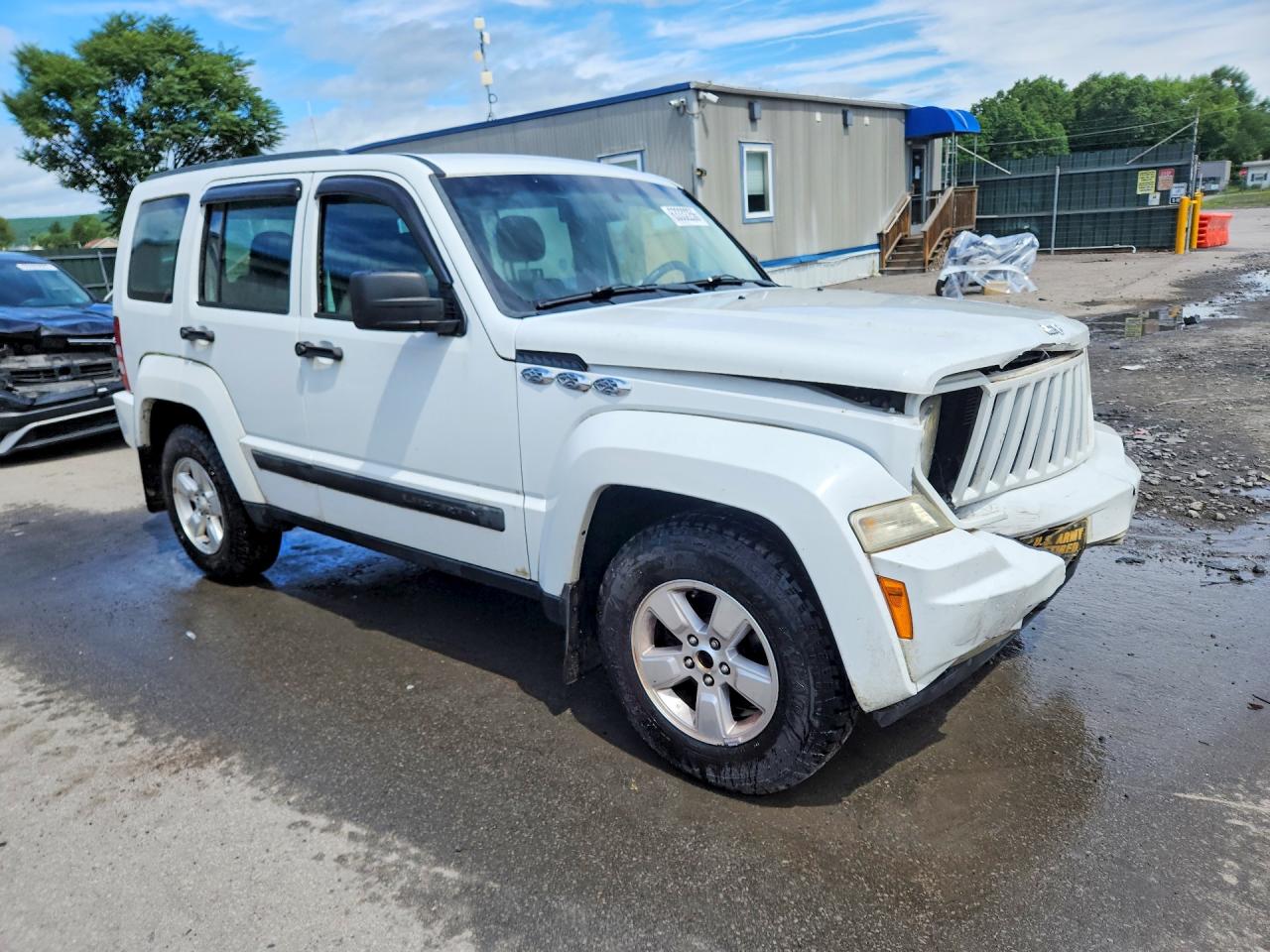 2012 Jeep Liberty Sport Белый vin: 1C4PJLAKXCW213228