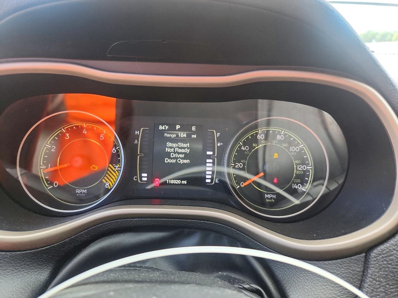 2015 Jeep Cherokee Sport Черный vin: 1C4PJLAS3FW539148
