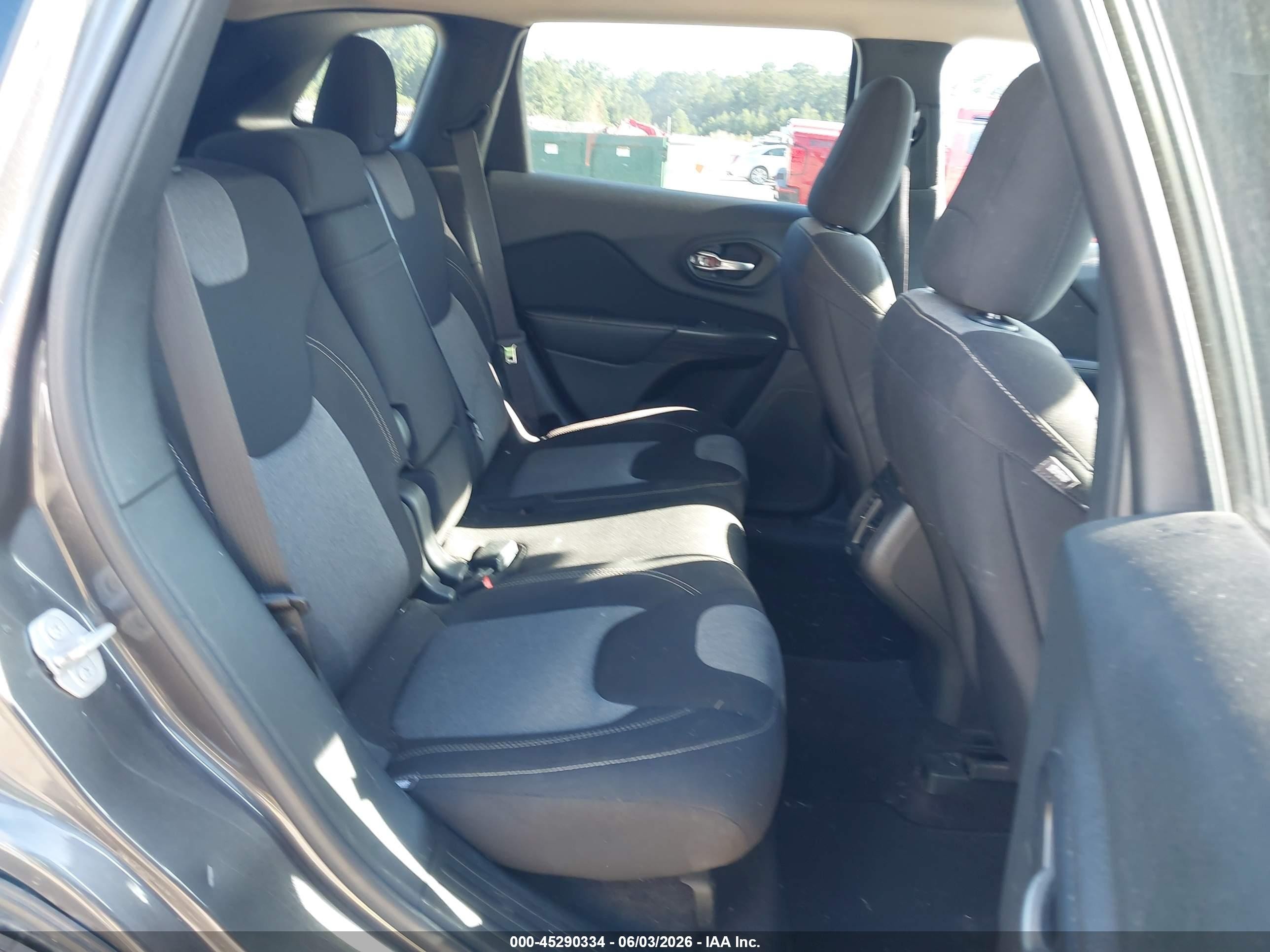 2017 Jeep Cherokee Altitude Fwd Серый vin: 1C4PJLAS8HW548110