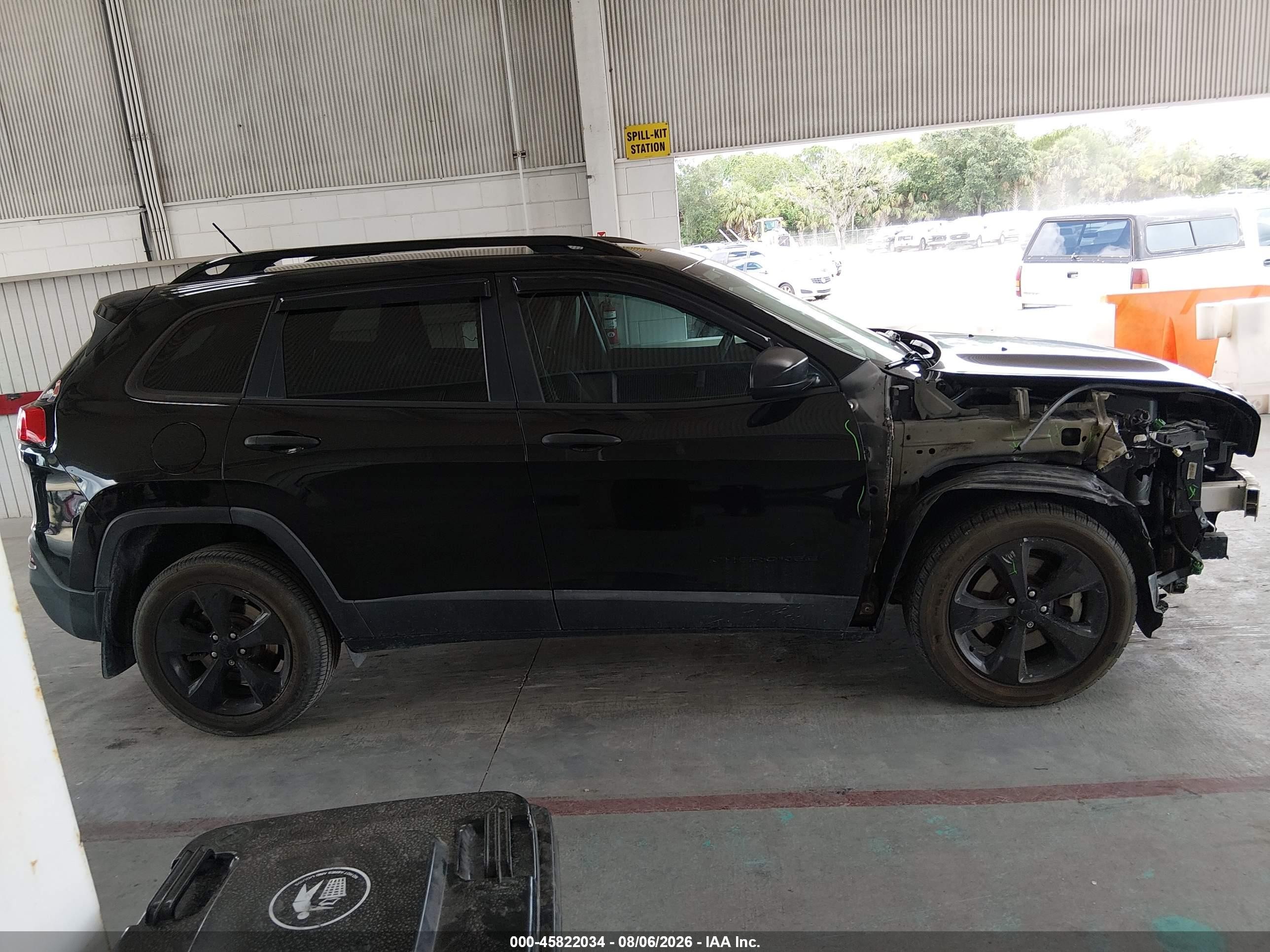 2017 Jeep Cherokee Altitude Black vin: 1C4PJLAS9HW650628