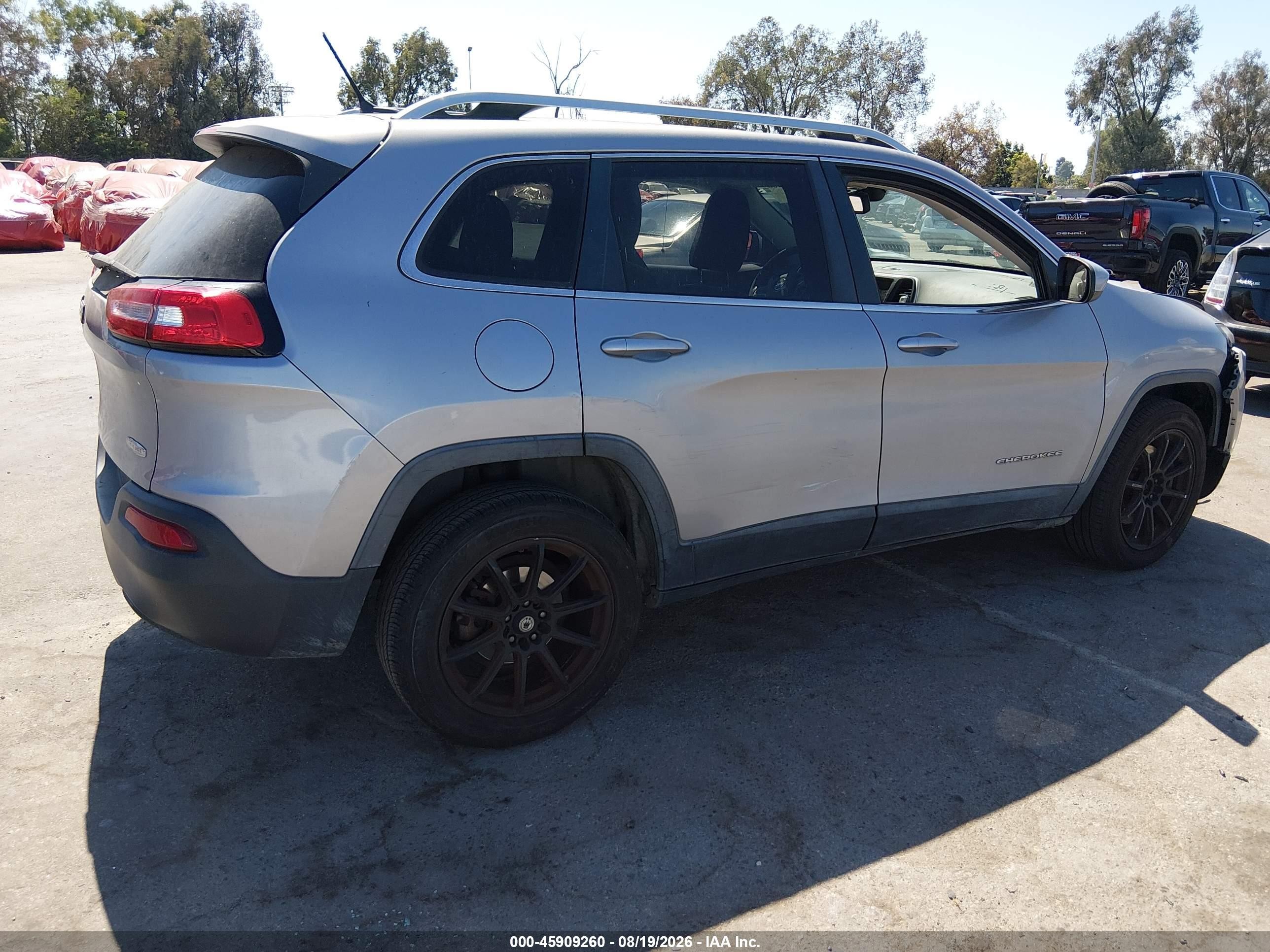 2014 Jeep Cherokee Latitude Серебряный vin: 1C4PJLCB0EW158403