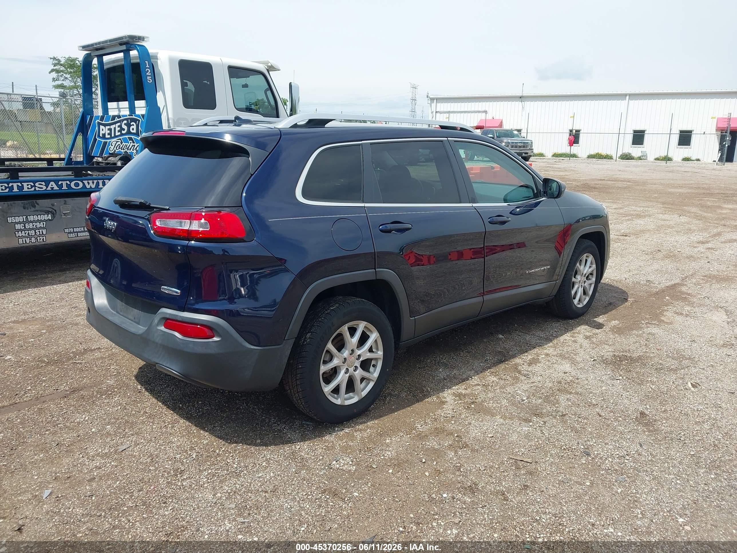 2014 Jeep Cherokee Latitude Blue vin: 1C4PJLCB0EW158675