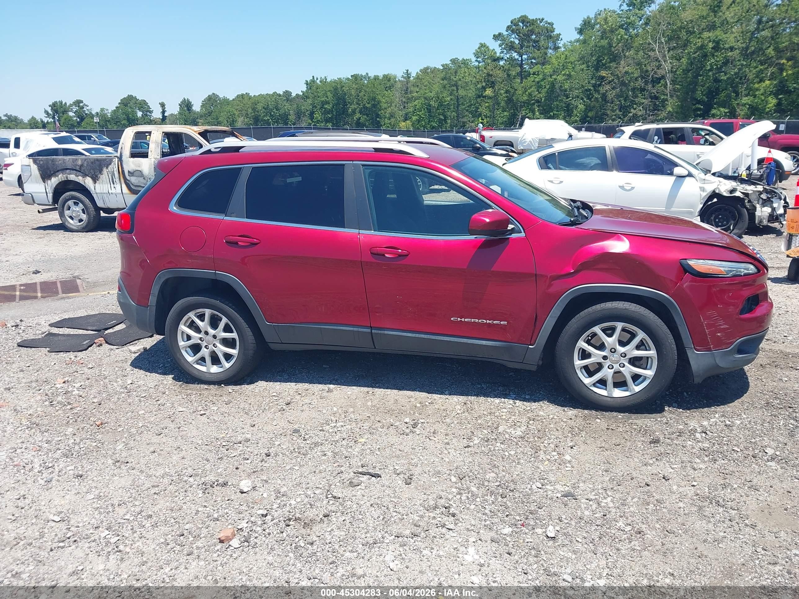 2014 Jeep Cherokee Latitude Red vin: 1C4PJLCB0EW186816