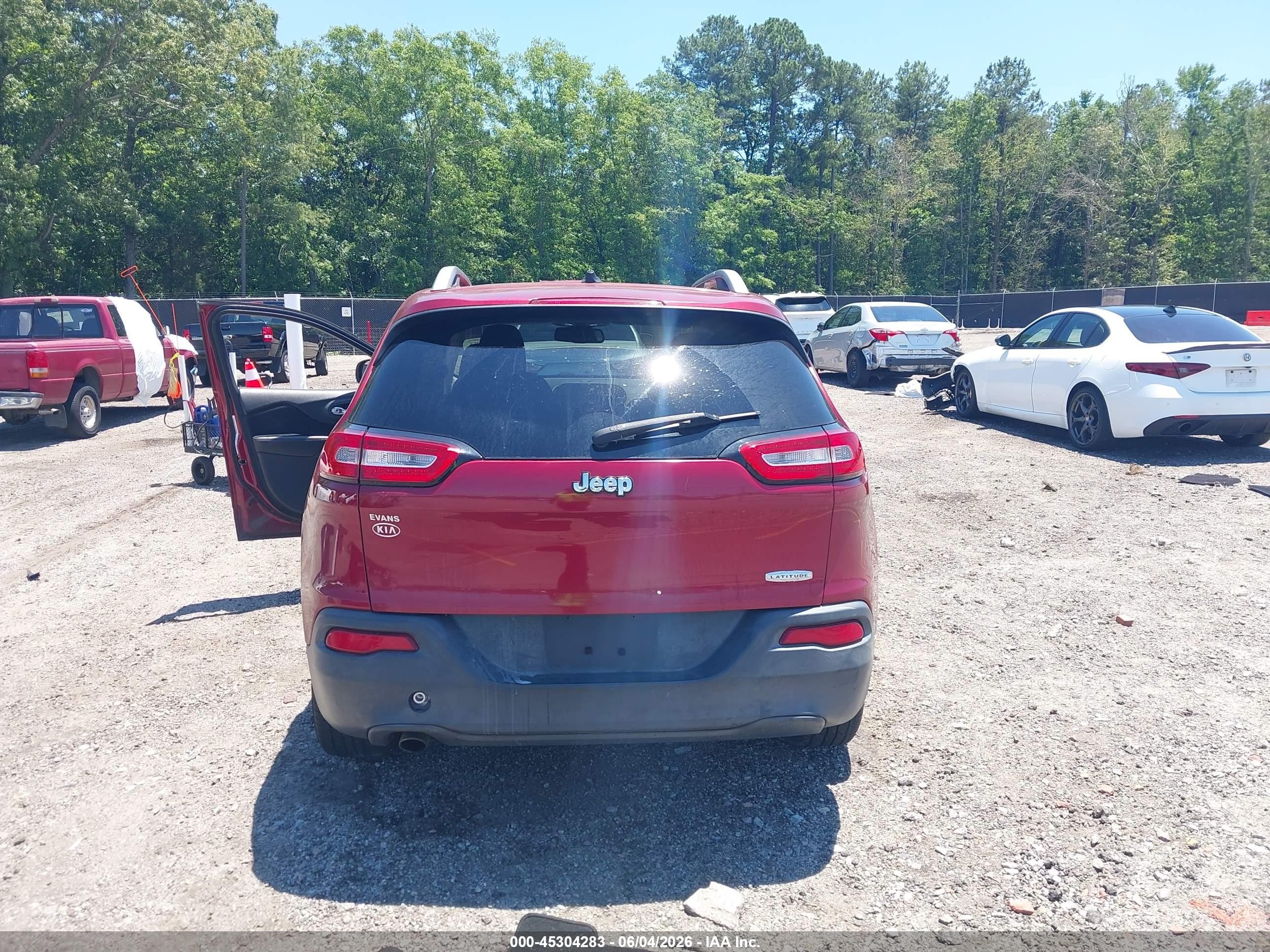 2014 Jeep Cherokee Latitude Red vin: 1C4PJLCB0EW186816