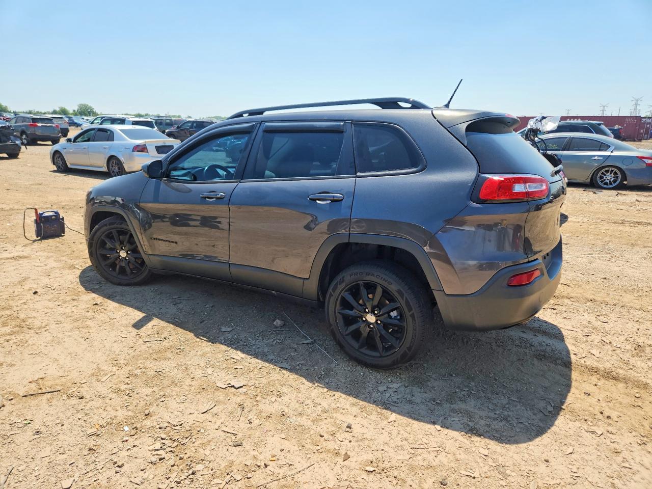 2014 Jeep Cherokee Latitude Gray vin: 1C4PJLCB0EW292733