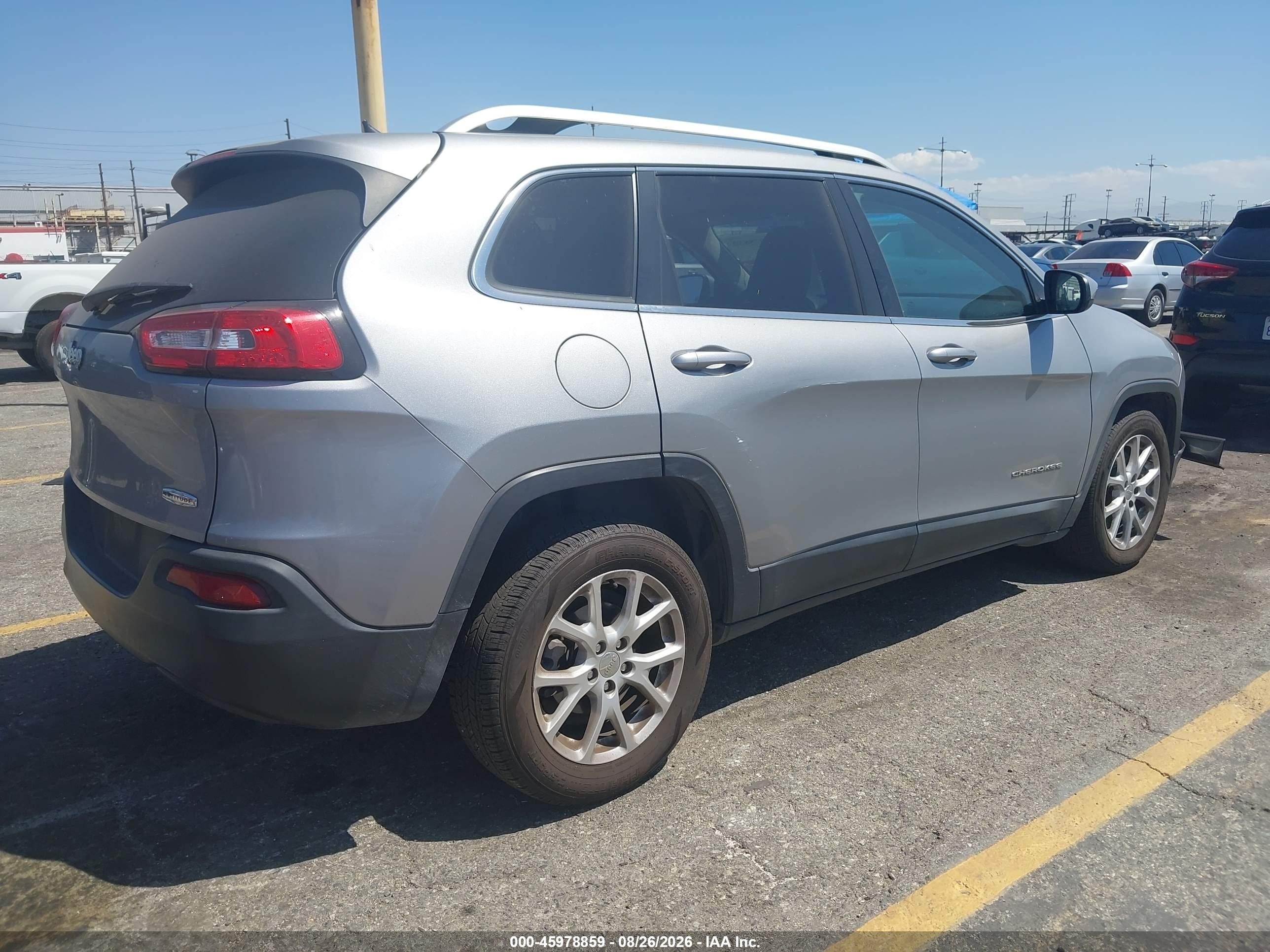 2014 Jeep Cherokee Latitude Silver vin: 1C4PJLCB0EW312172