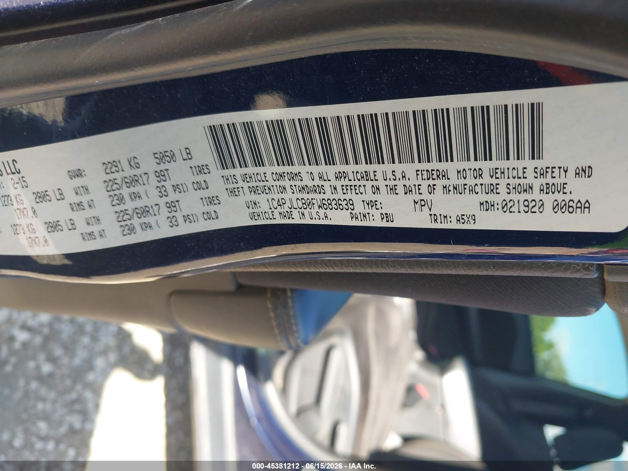 2015 Jeep Cherokee Latitude Blue vin: 1C4PJLCB0FW683639