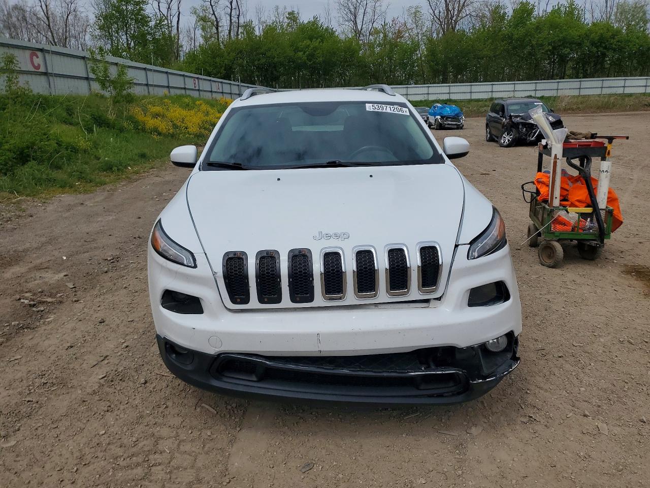 2015 Jeep Cherokee Latitude White vin: 1C4PJLCB0FW683706