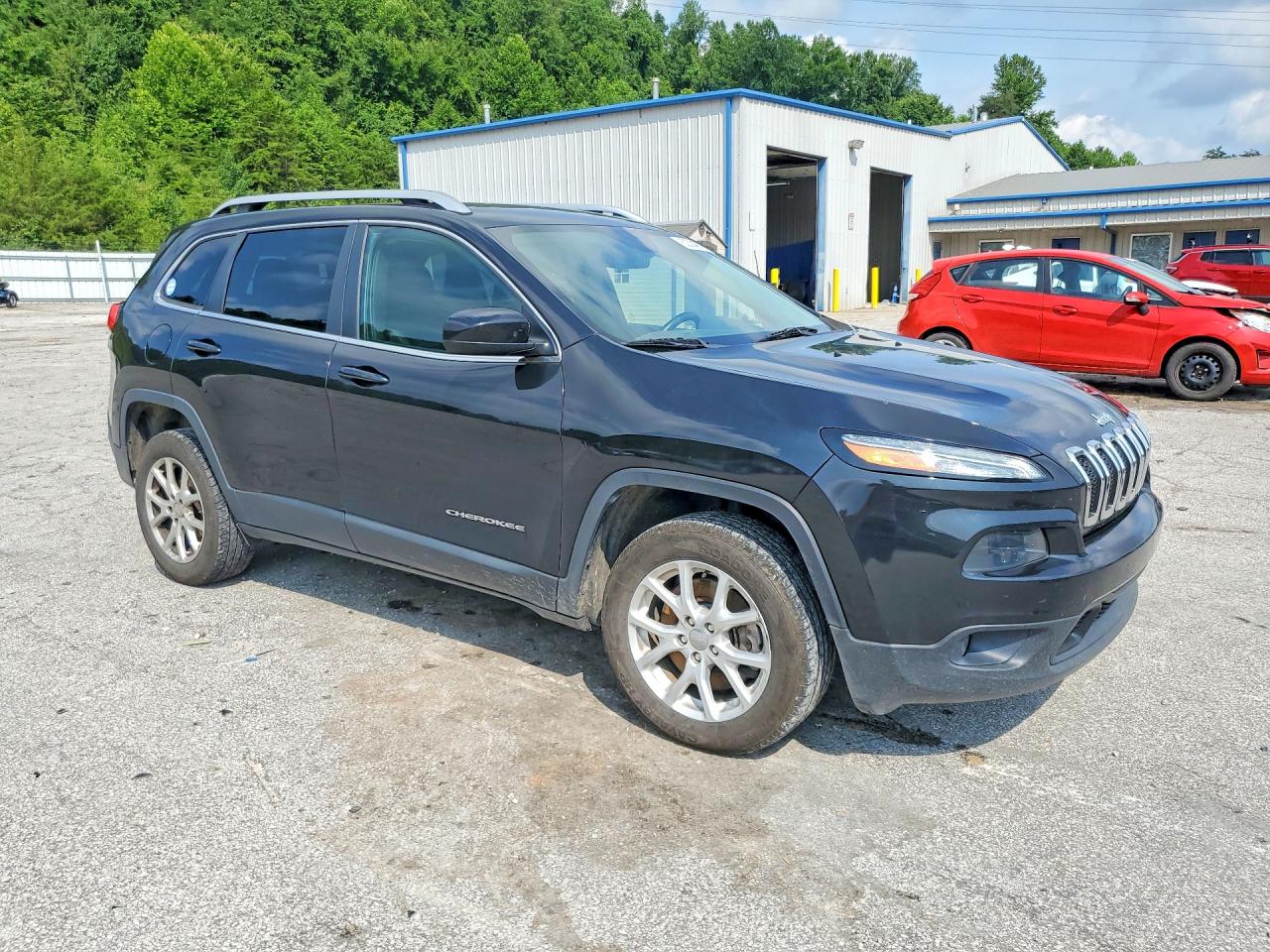 2015 Jeep Cherokee Latitude Black vin: 1C4PJLCB0FW741748