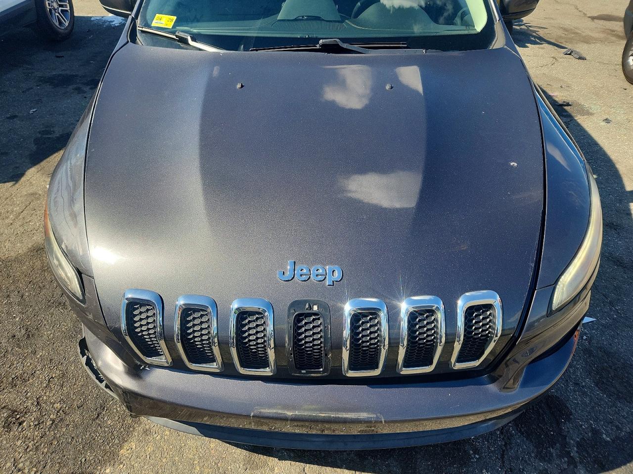 2015 Jeep Cherokee Latitude Gray vin: 1C4PJLCB0FW790982