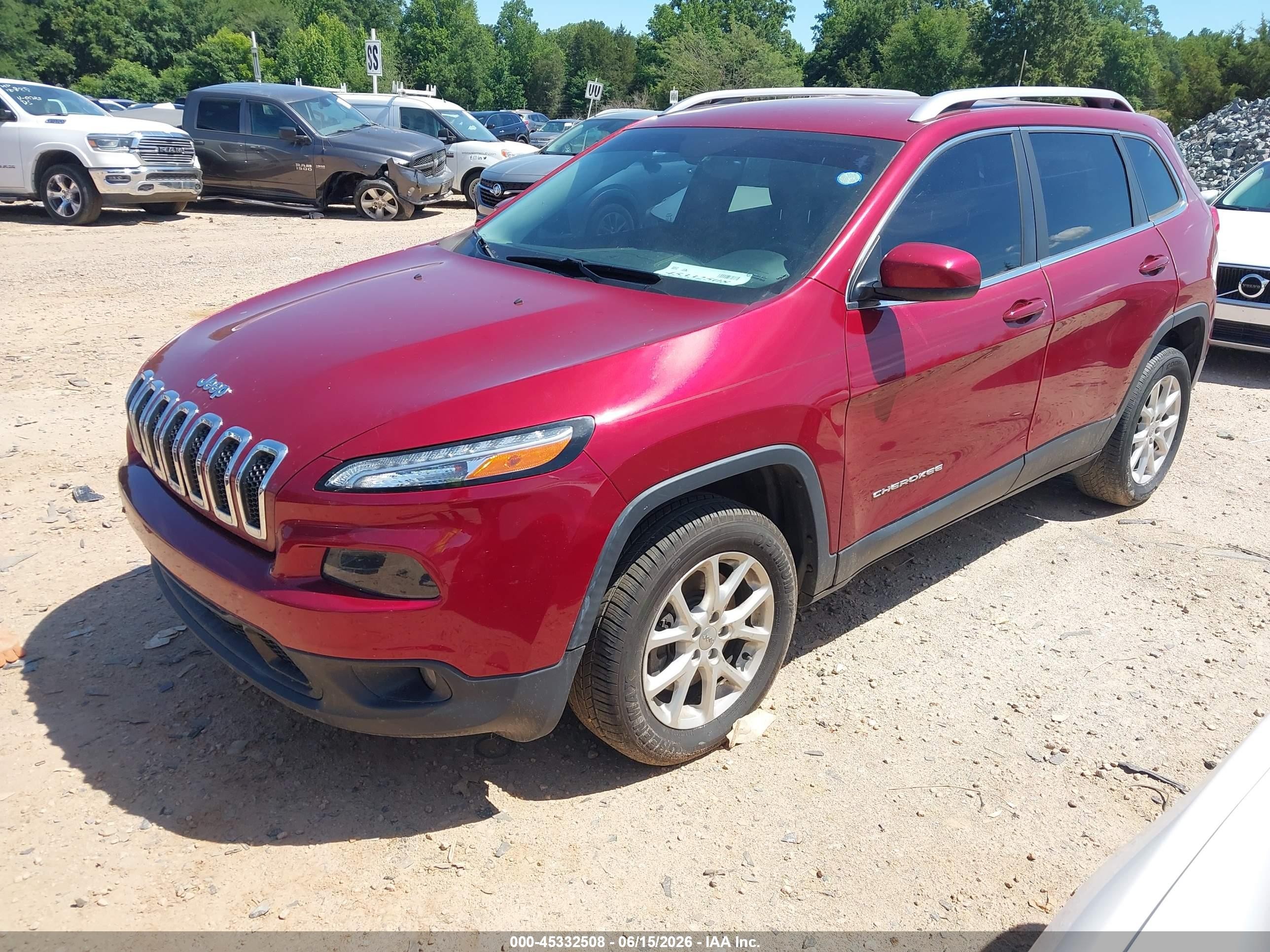 2017 Jeep Cherokee Latitude Fwd Red vin: 1C4PJLCB0HW548390