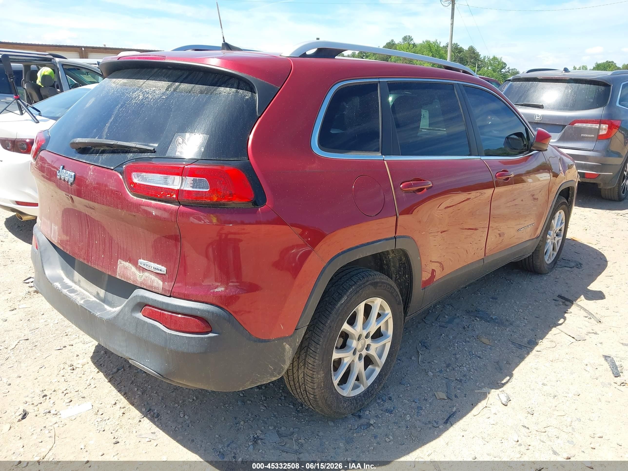 2017 Jeep Cherokee Latitude Fwd Red vin: 1C4PJLCB0HW548390