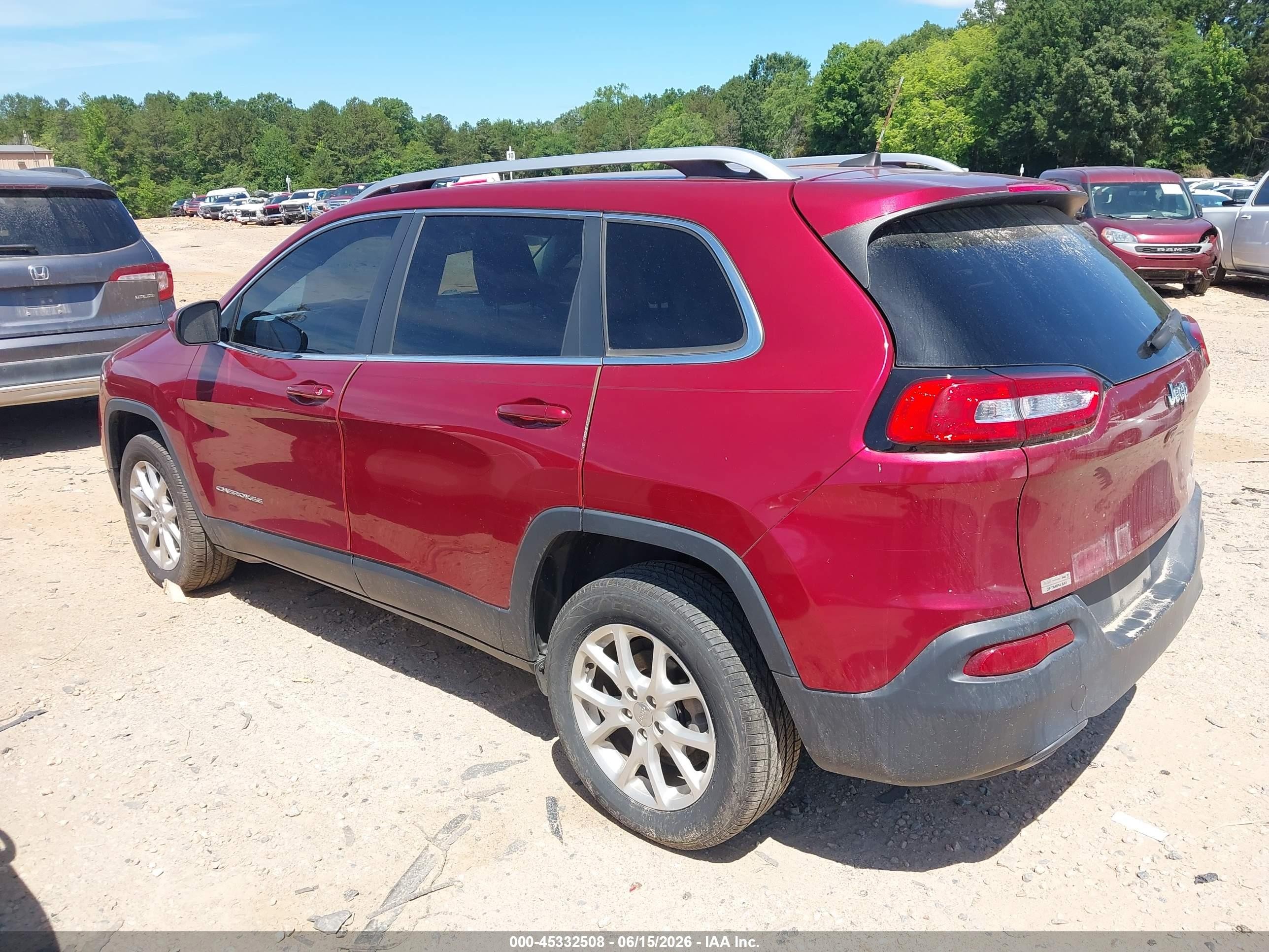 2017 Jeep Cherokee Latitude Fwd Red vin: 1C4PJLCB0HW548390