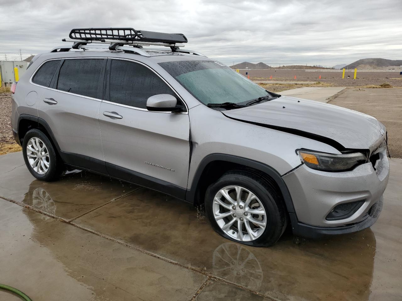 2019 Jeep Cherokee Latitude Silver vin: 1C4PJLCB0KD241319
