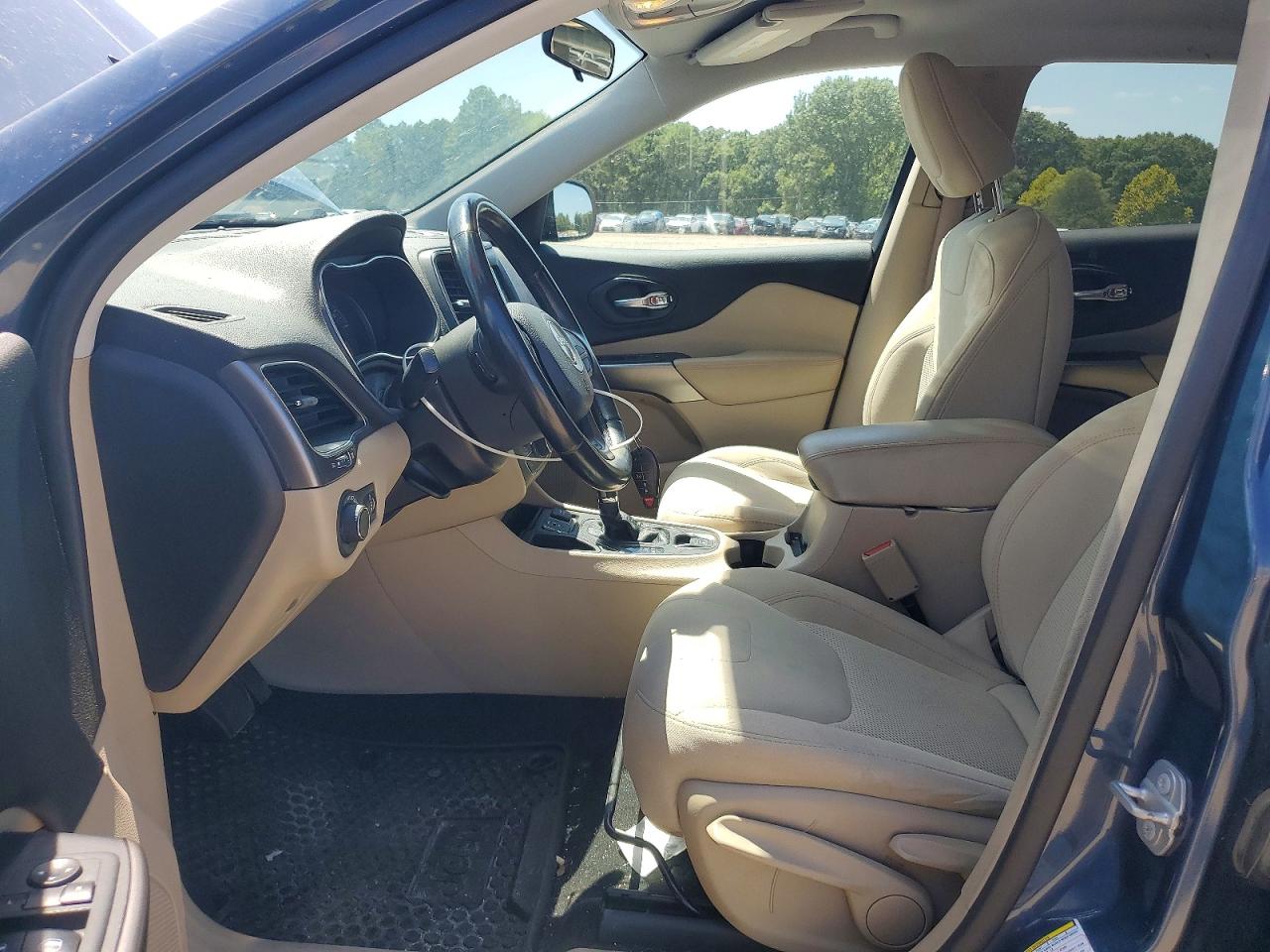 2020 Jeep Cherokee Latitude Blue vin: 1C4PJLCB0LD611105