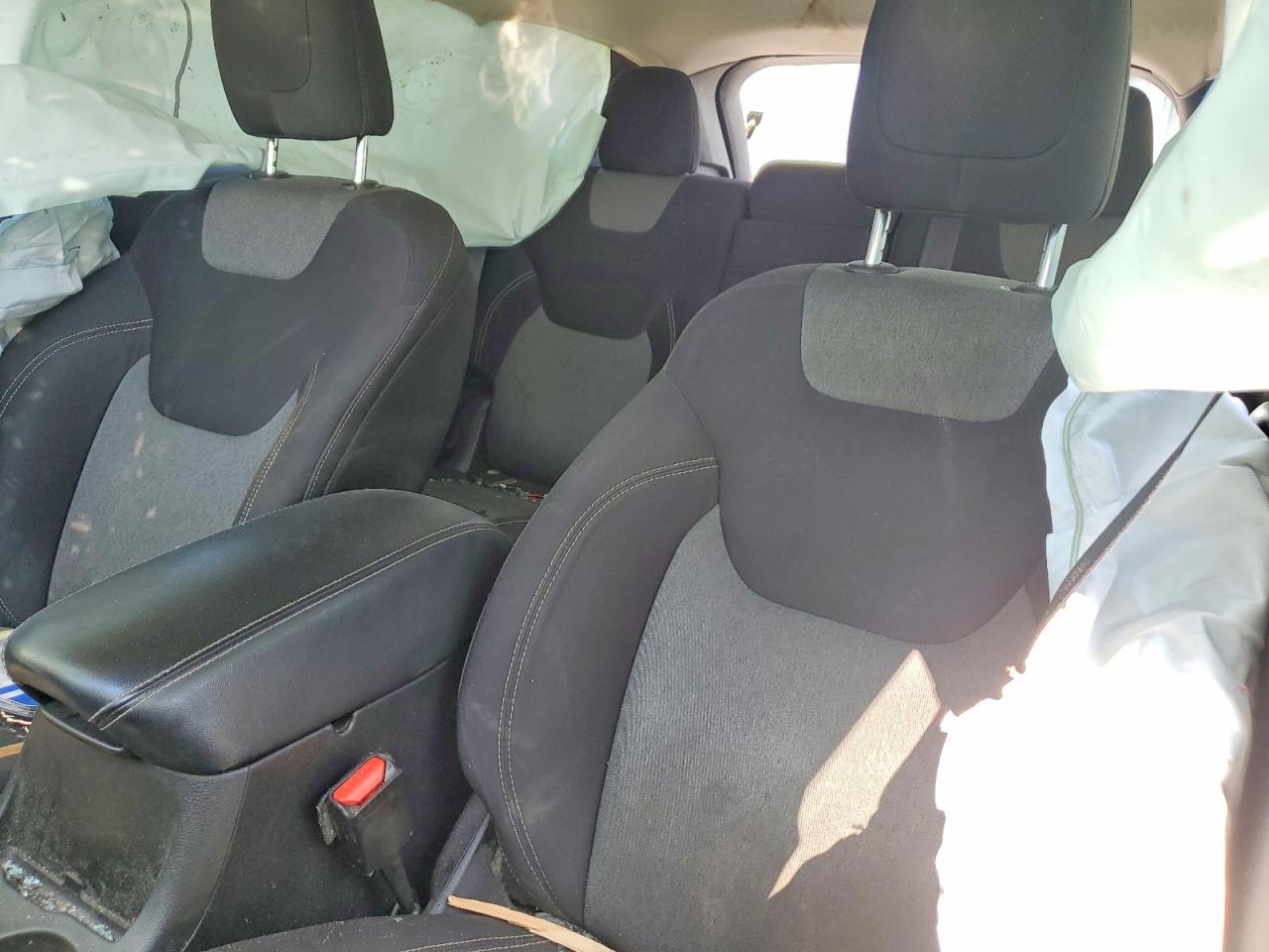 2014 Jeep Cherokee Latitude Черный vin: 1C4PJLCB1EW271454