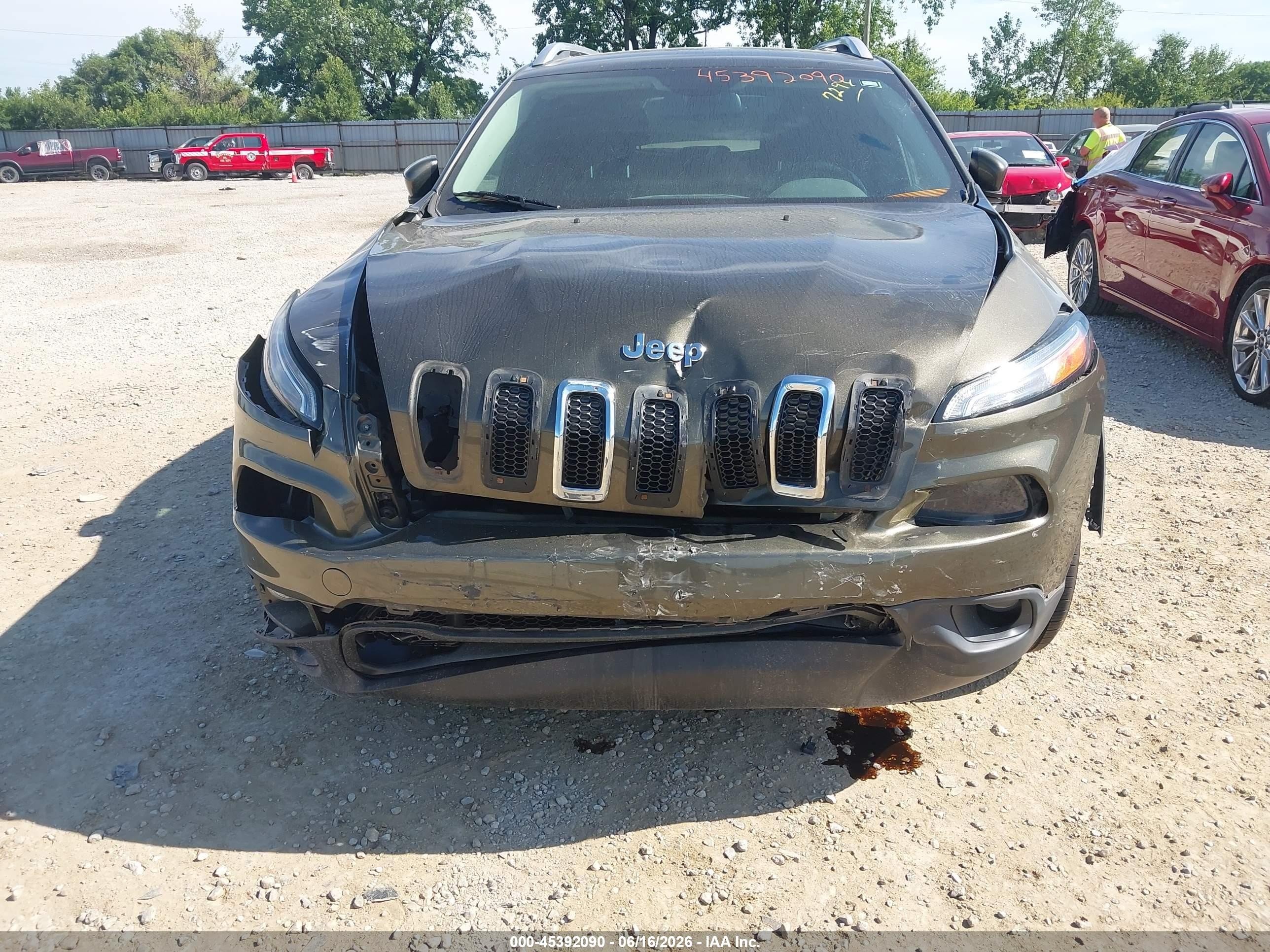 2015 Jeep Cherokee North Зеленый vin: 1C4PJLCB1FW607296