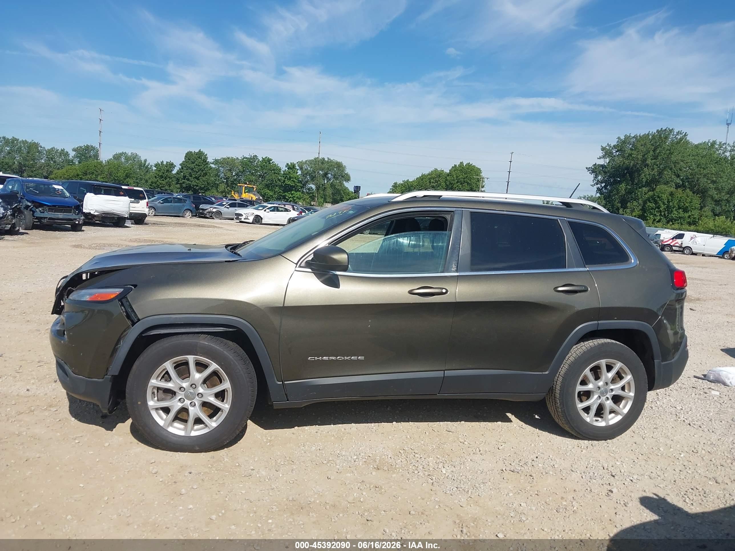 2015 Jeep Cherokee North Зеленый vin: 1C4PJLCB1FW607296