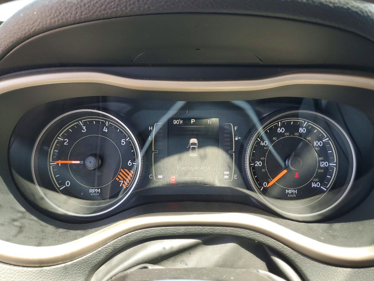 2015 Jeep Cherokee Latitude Gray vin: 1C4PJLCB1FW627418