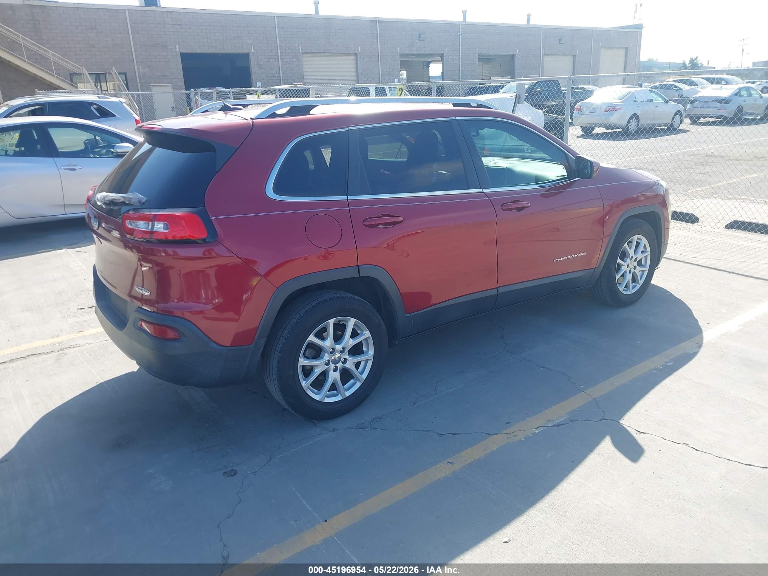 2015 Jeep Cherokee Latitude Red vin: 1C4PJLCB1FW690566
