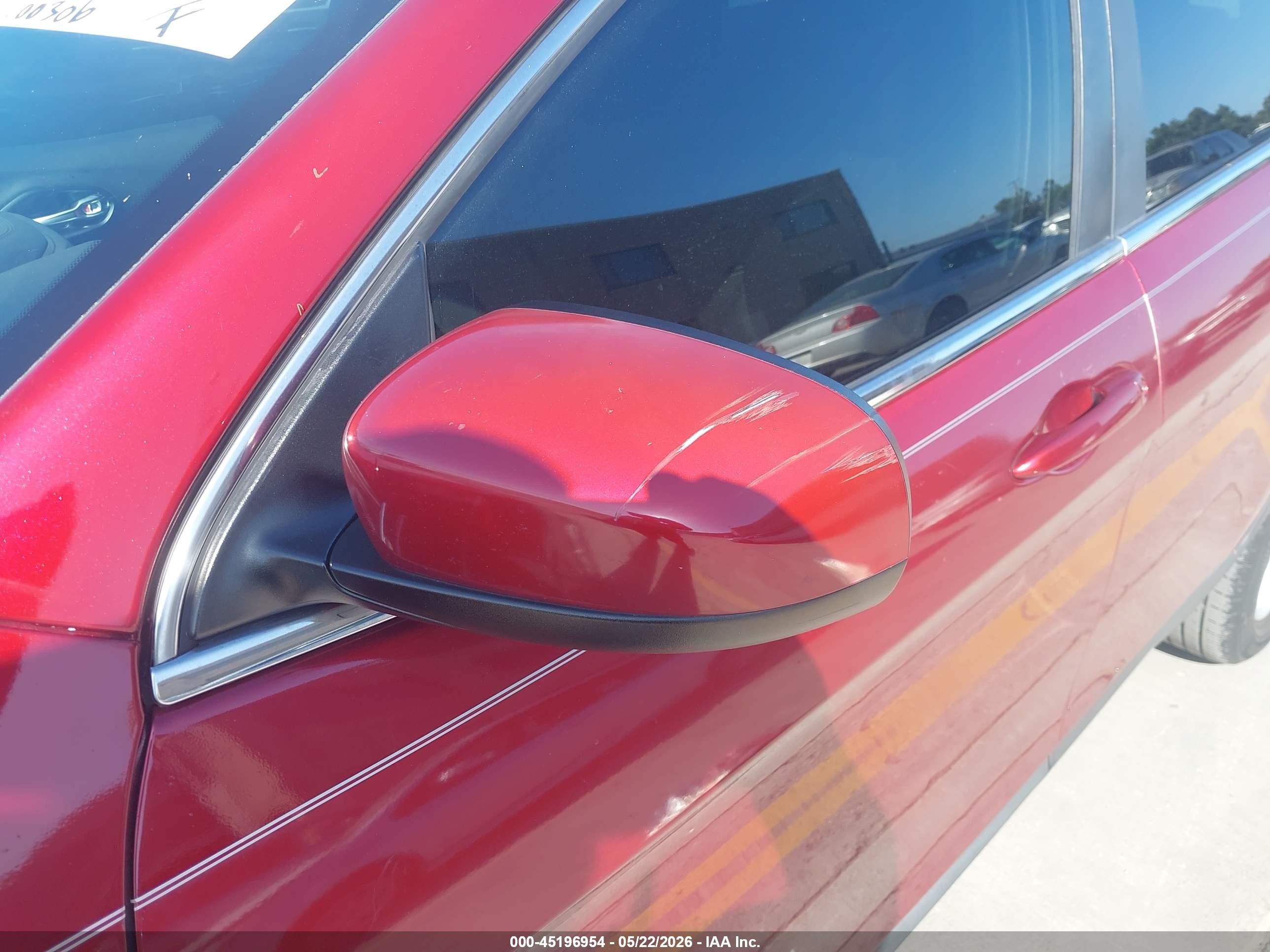 2015 Jeep Cherokee Latitude Red vin: 1C4PJLCB1FW690566
