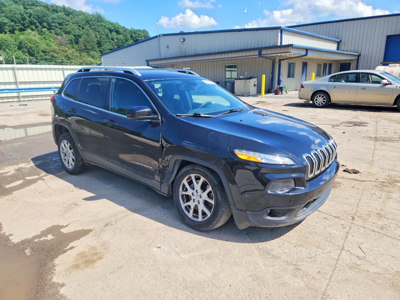 2015 Jeep Cherokee Latitude Black vin: 1C4PJLCB1FW712338