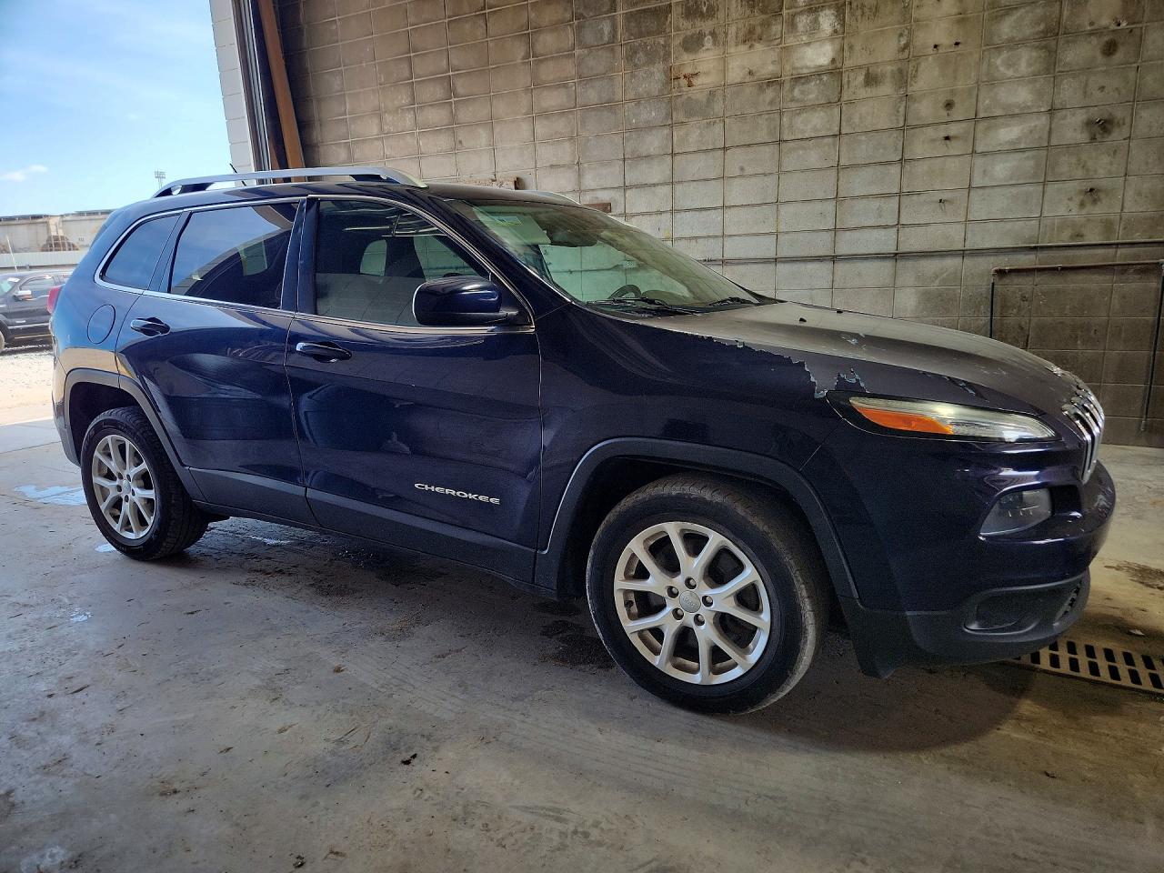 2015 Jeep Cherokee Latitude Blue vin: 1C4PJLCB1FW759806