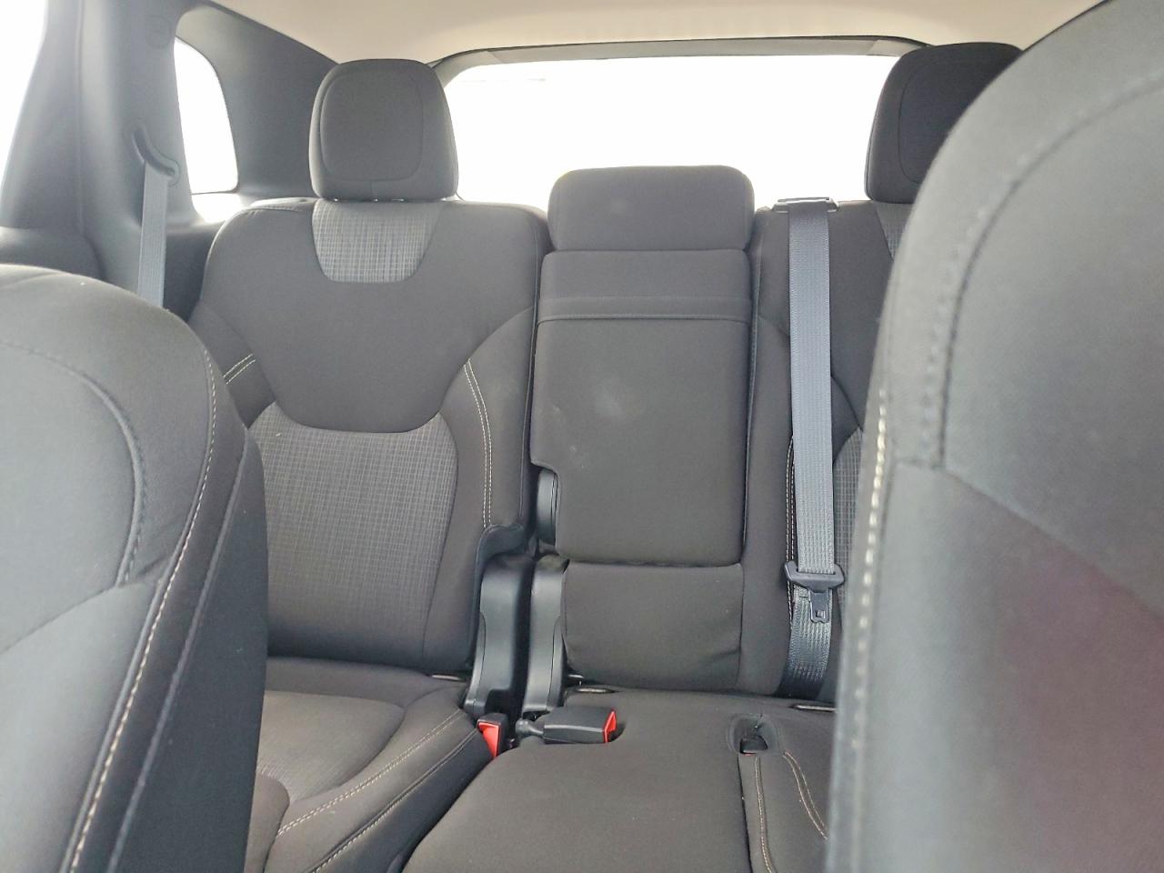 2015 Jeep Cherokee Latitude Gray vin: 1C4PJLCB1FW766657
