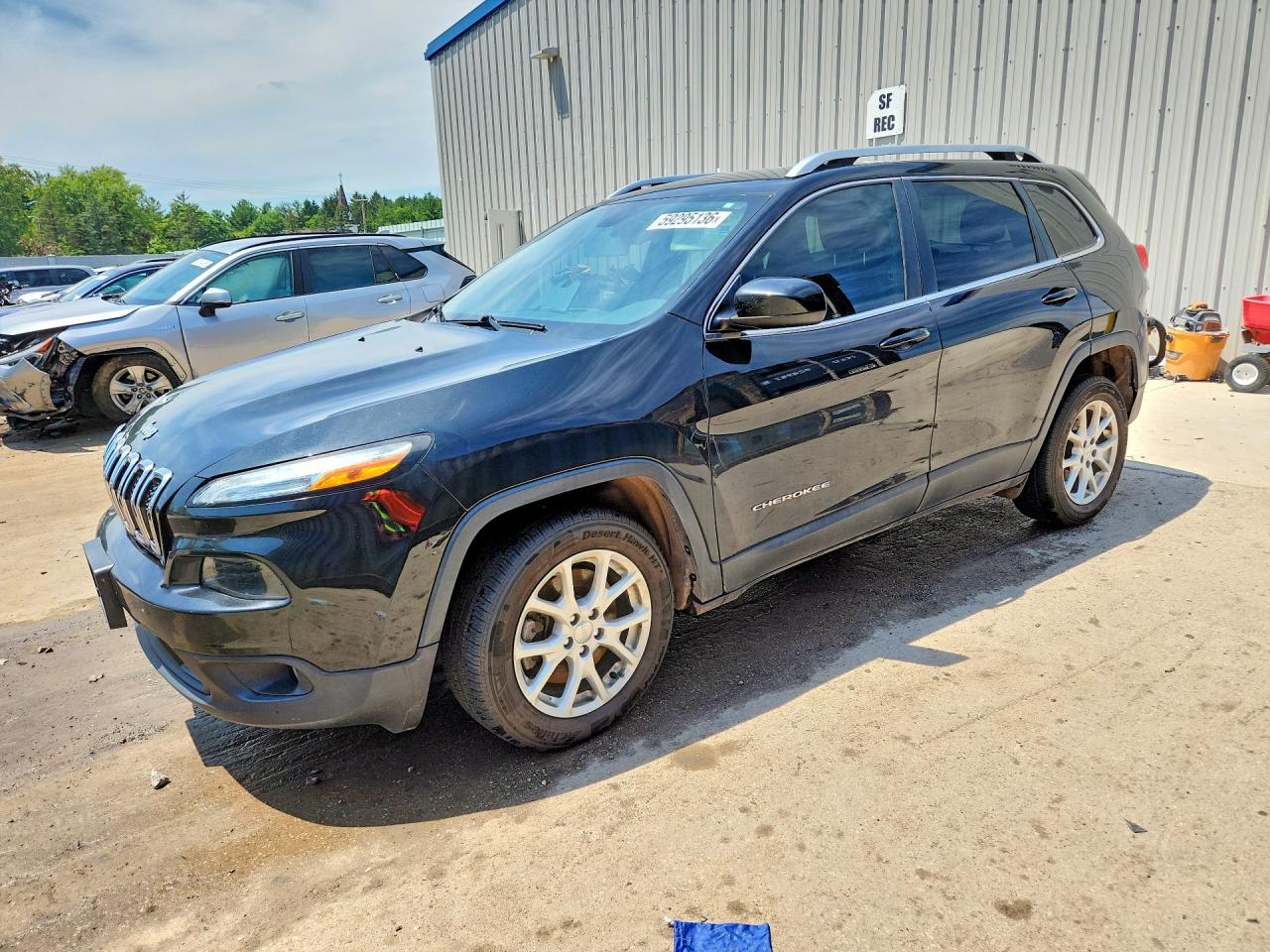 2015 Jeep Cherokee Latitude Black vin: 1C4PJLCB1FW770689