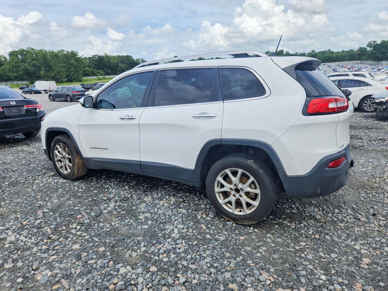 2017 Jeep Cherokee Белый vin: 1C4PJLCB1HD223355