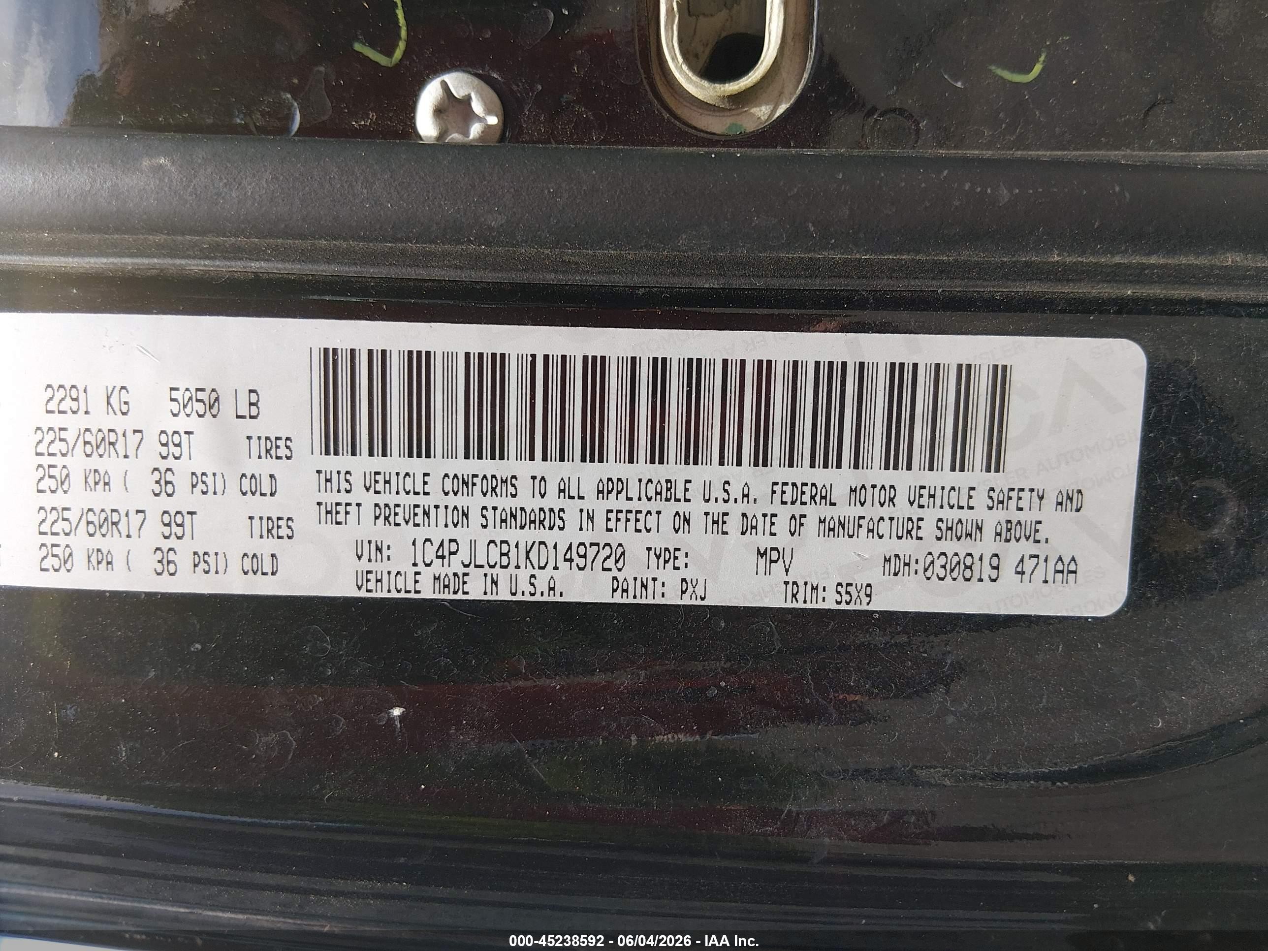 2019 Jeep Cherokee Latitude Fwd Black vin: 1C4PJLCB1KD149720
