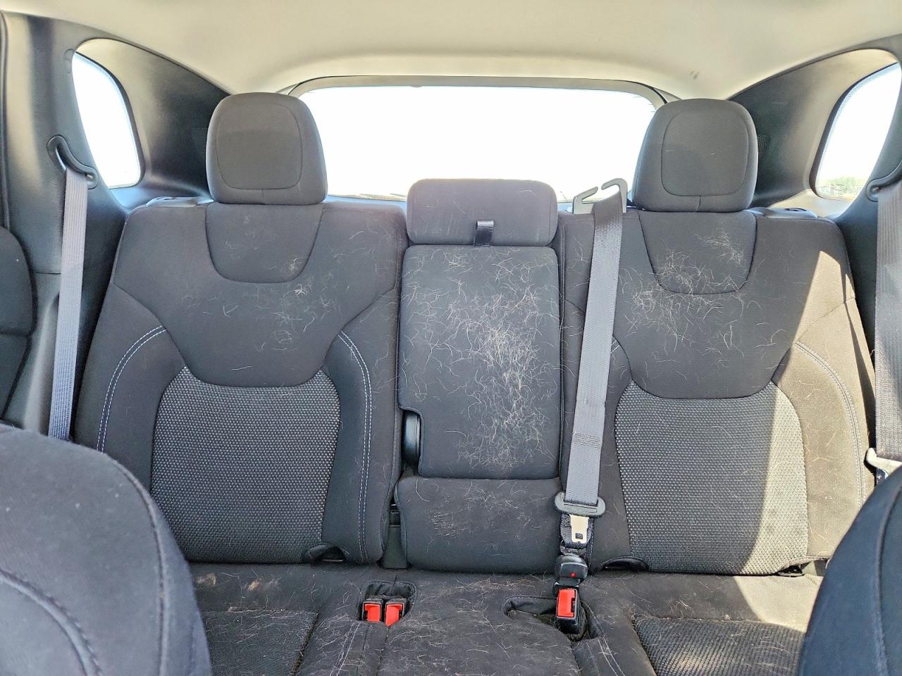 2020 Jeep Cherokee Latitude White vin: 1C4PJLCB1LD521896
