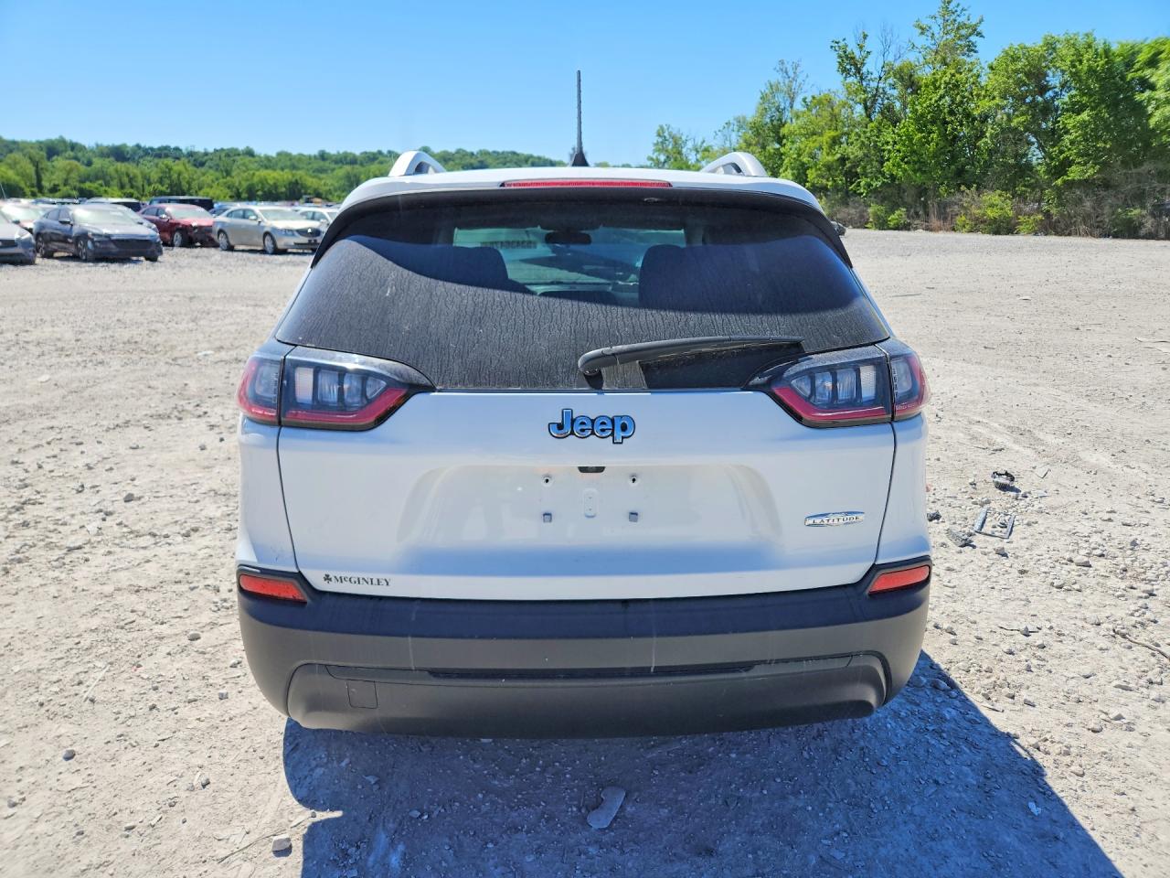 2020 Jeep Cherokee Latitude White vin: 1C4PJLCB1LD521896