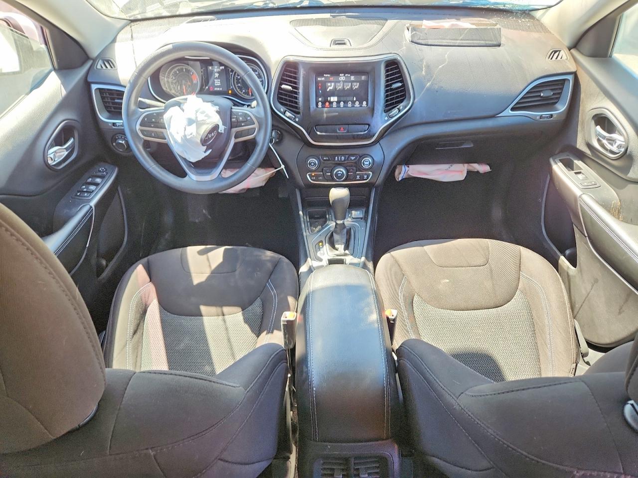 2020 Jeep Cherokee Latitude White vin: 1C4PJLCB1LD521896