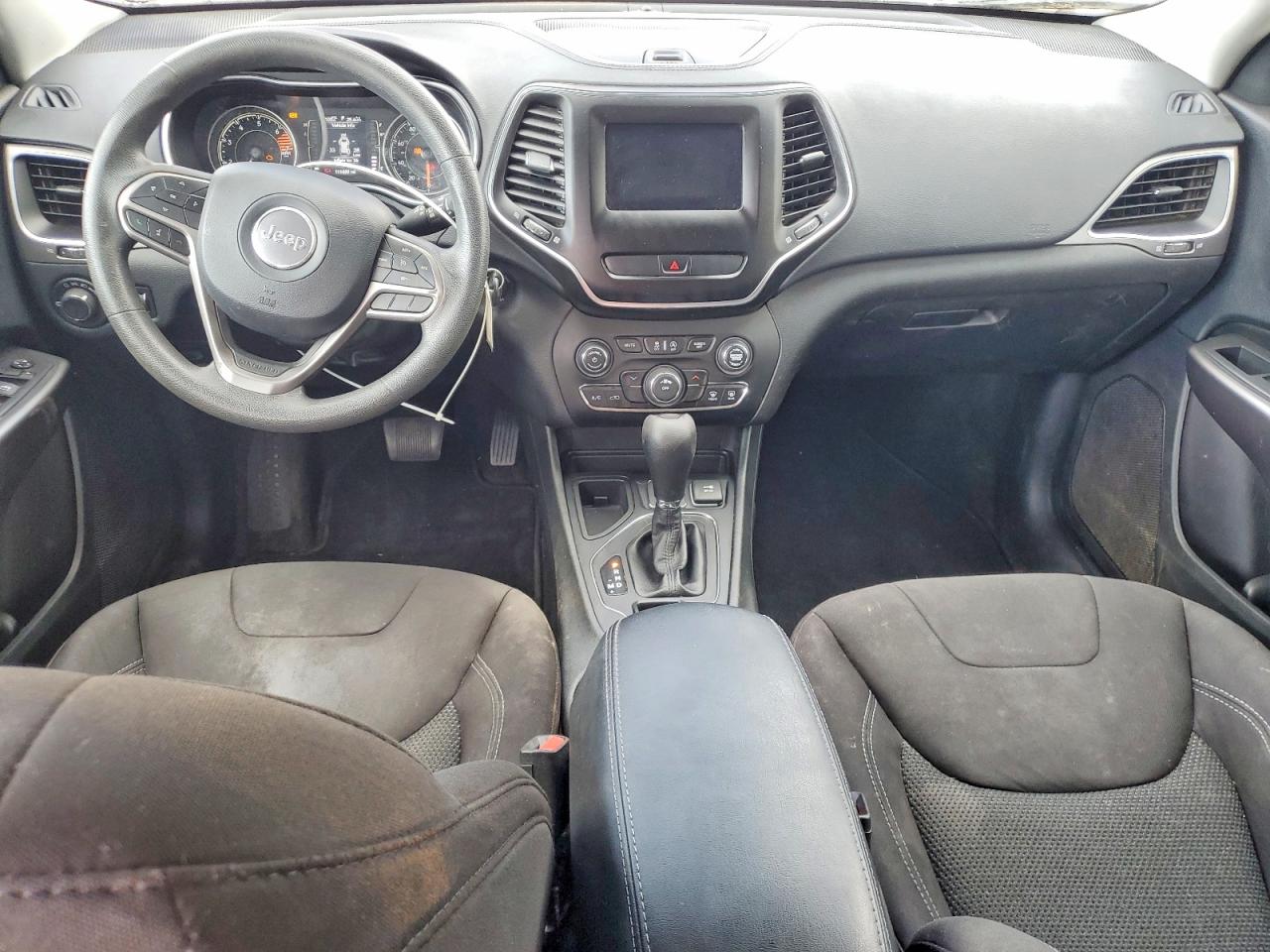 2020 Jeep Cherokee Latitude Burgundy vin: 1C4PJLCB1LD648566