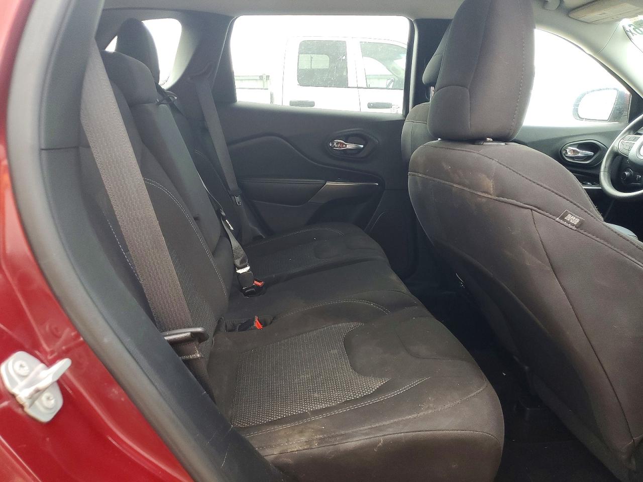 2020 Jeep Cherokee Latitude Burgundy vin: 1C4PJLCB1LD648566