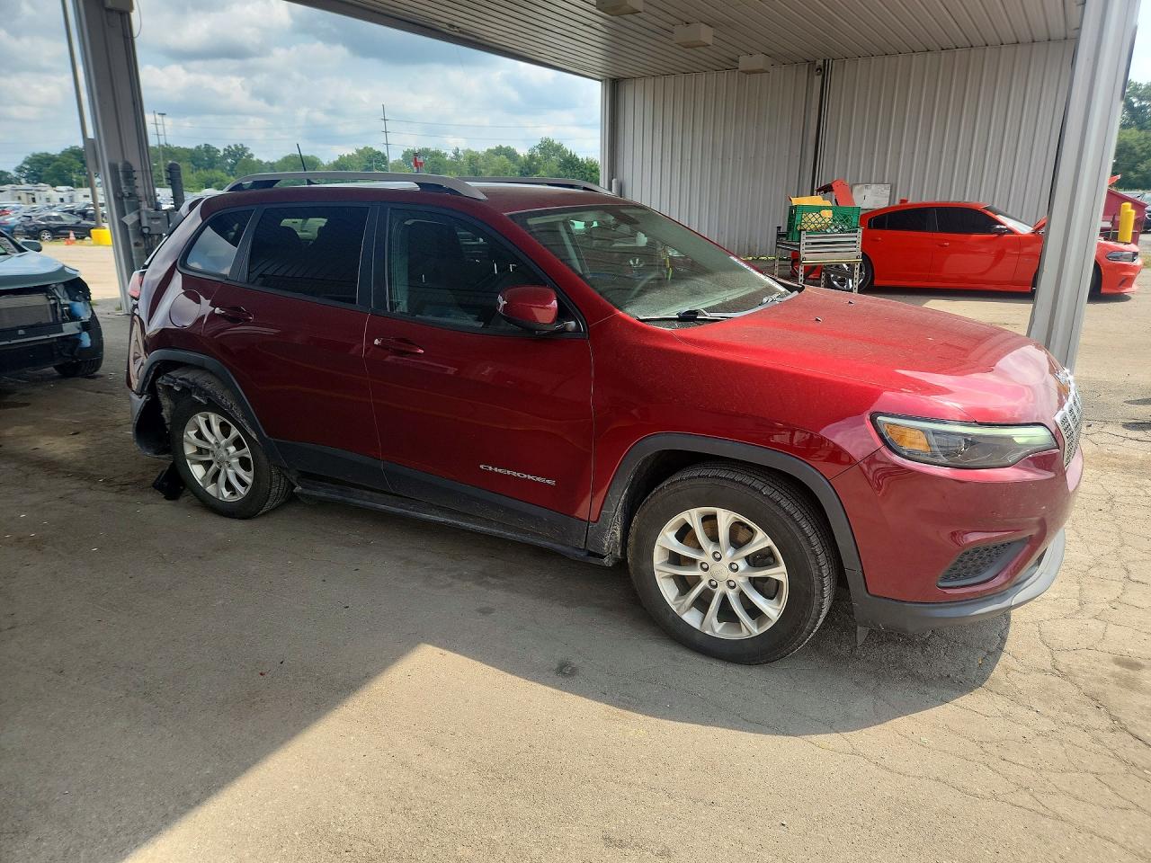 2020 Jeep Cherokee Latitude Red vin: 1C4PJLCB1LD656991