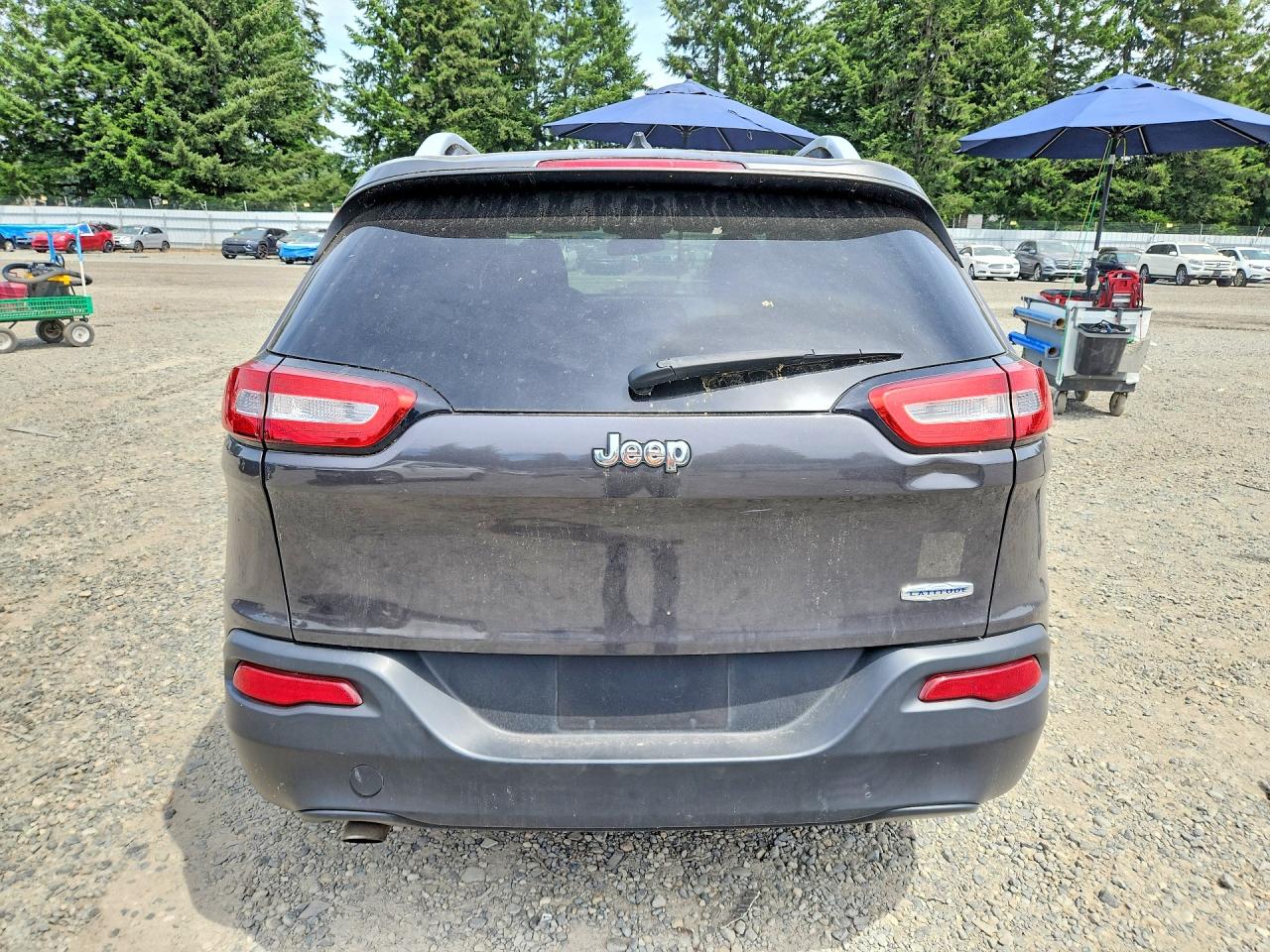 2014 Jeep Cherokee Latitude Gray vin: 1C4PJLCB2EW139402