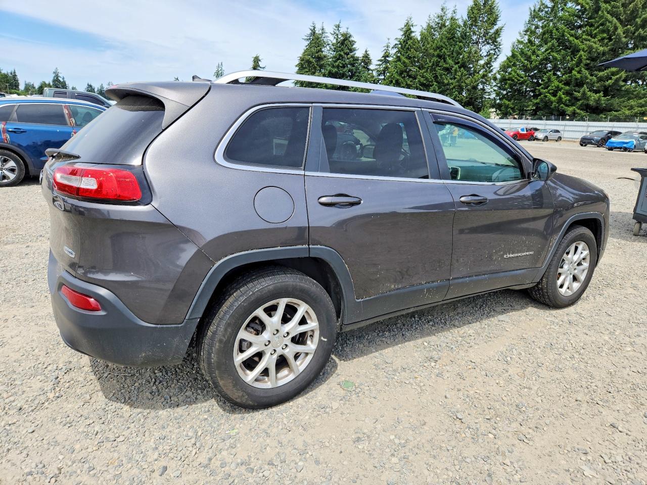 2014 Jeep Cherokee Latitude Gray vin: 1C4PJLCB2EW139402