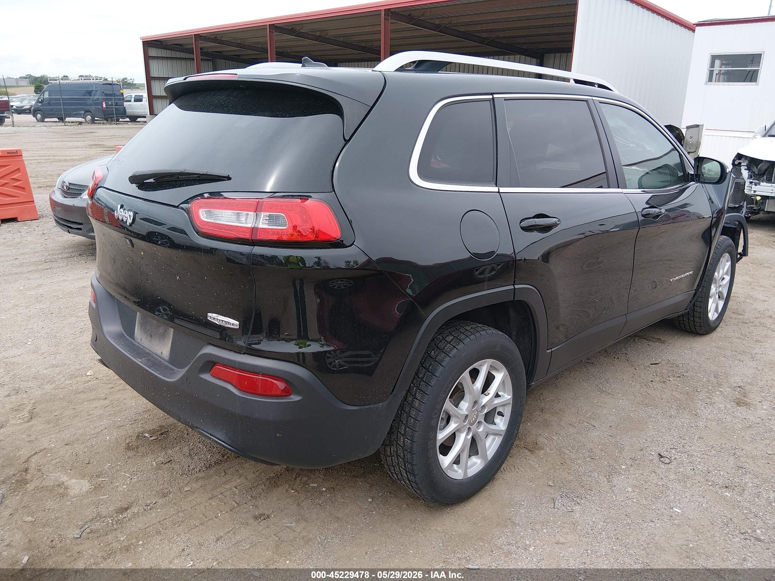 2014 Jeep Cherokee Latitude Black vin: 1C4PJLCB2EW154028