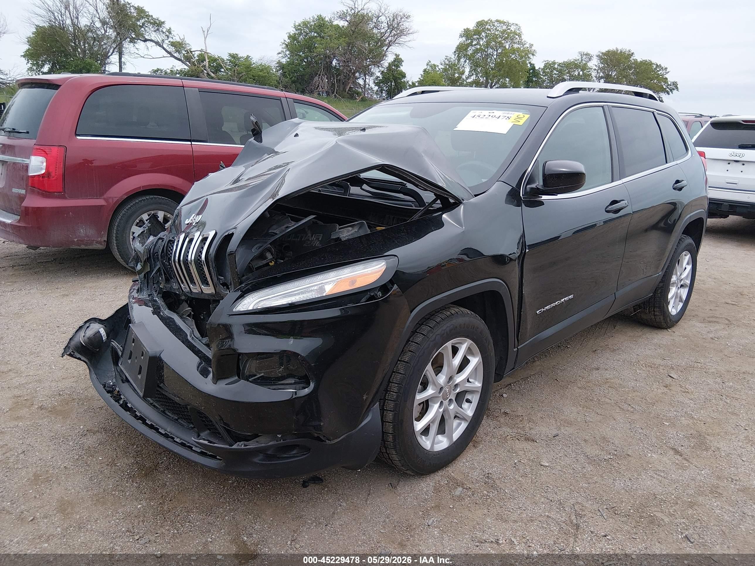 2014 Jeep Cherokee Latitude Black vin: 1C4PJLCB2EW154028