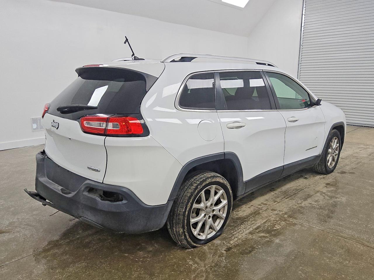 2014 Jeep Cherokee Latitude Белый vin: 1C4PJLCB2EW181455