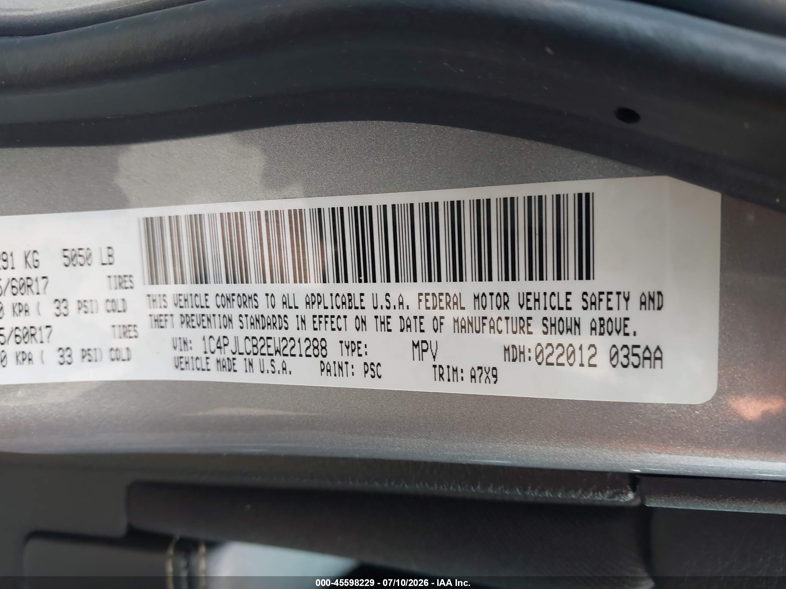 2014 Jeep Cherokee Latitude Silver vin: 1C4PJLCB2EW221288