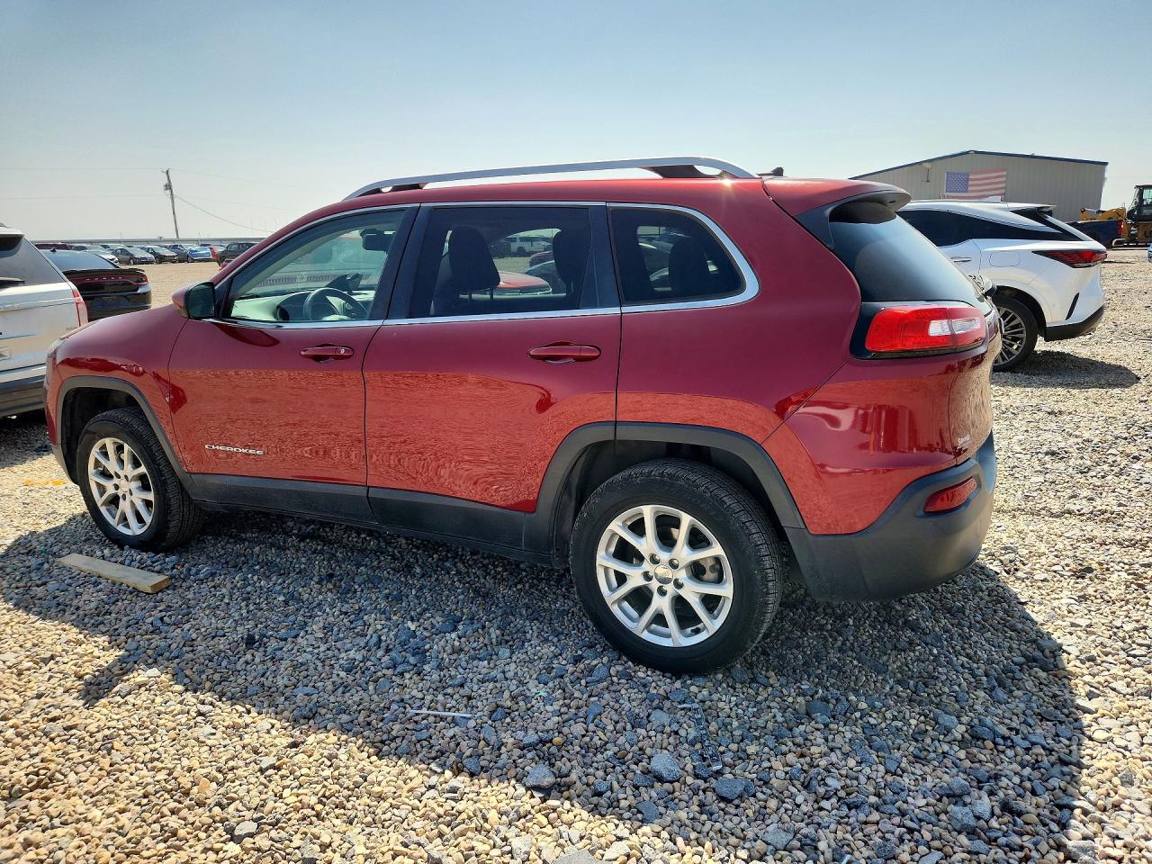 2015 Jeep Cherokee Latitude Красный vin: 1C4PJLCB2FW643093